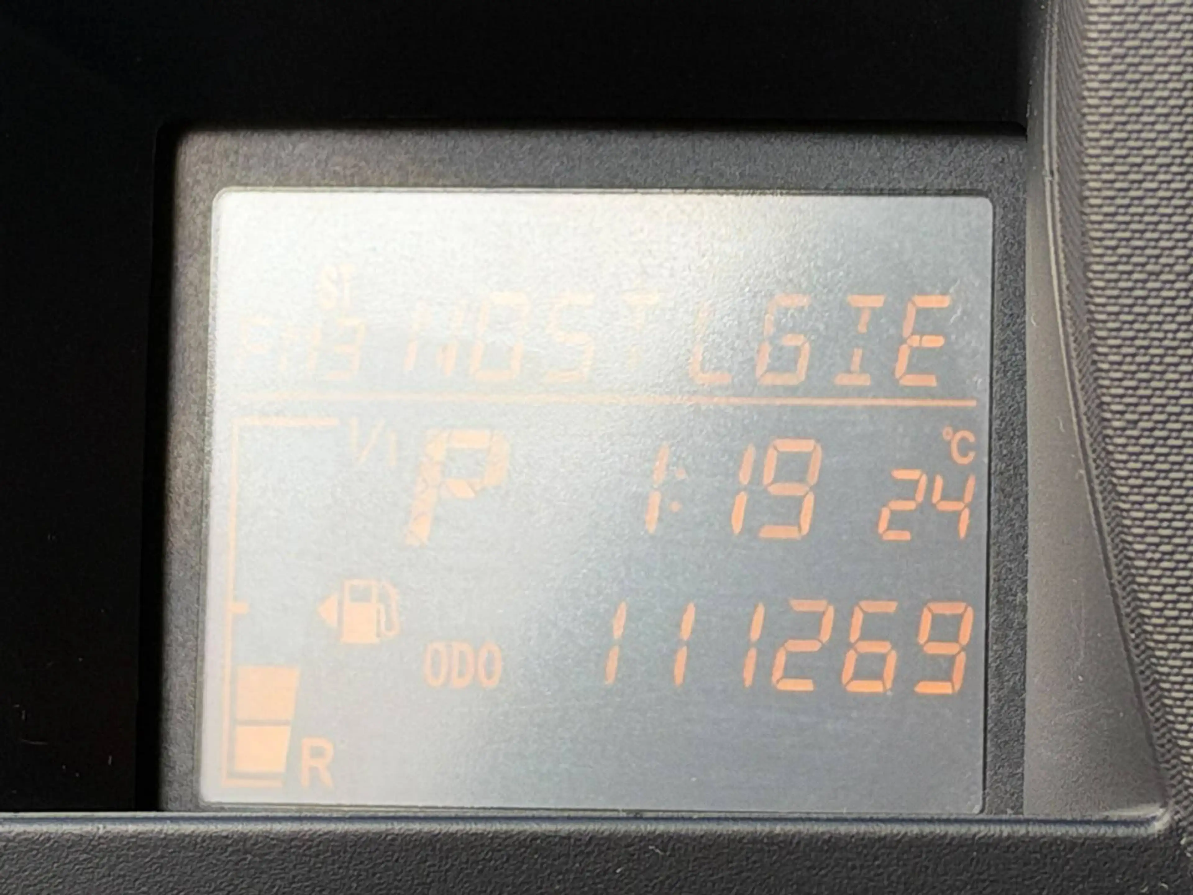 Toyota iQ iQ 1.0i VVT-i / AUTOMATIQUE / CLIM / PDC / LEZ OK !! — photo 16