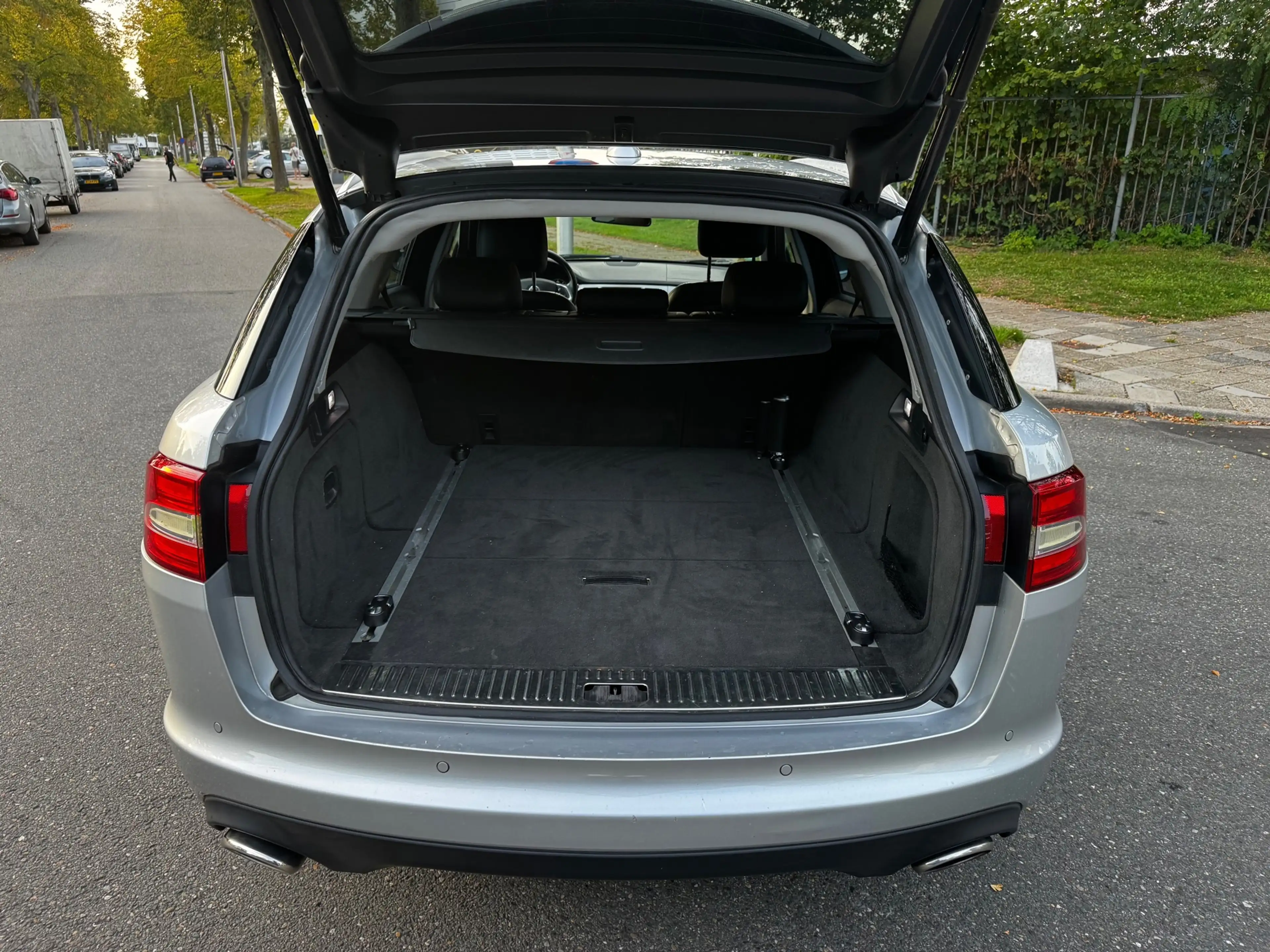 Jaguar XF Sportbrake 2.2D S Premium Business Edition|AUT|XEN — photo 24