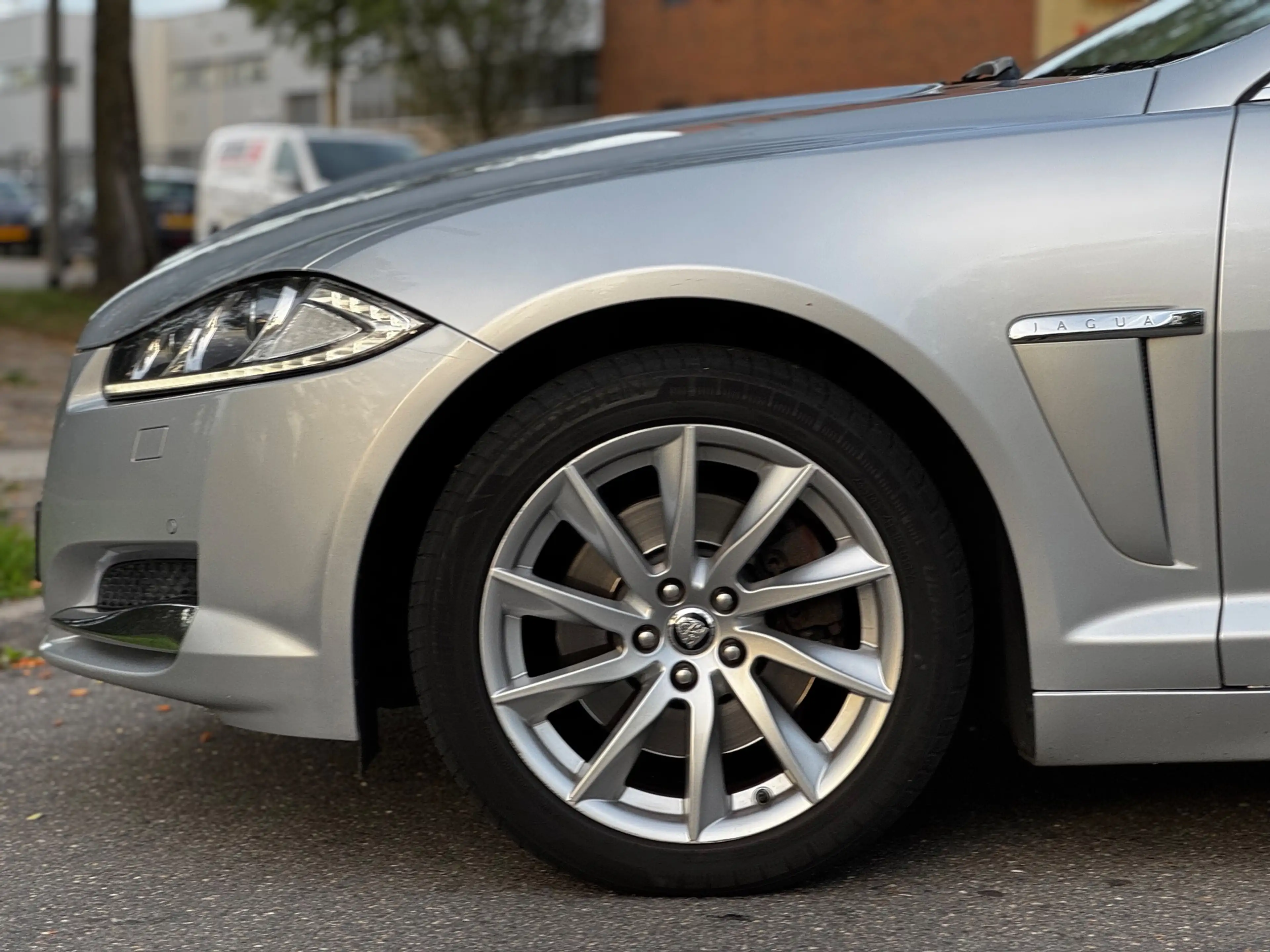 Jaguar XF Sportbrake 2.2D S Premium Business Edition|AUT|XEN — photo 10