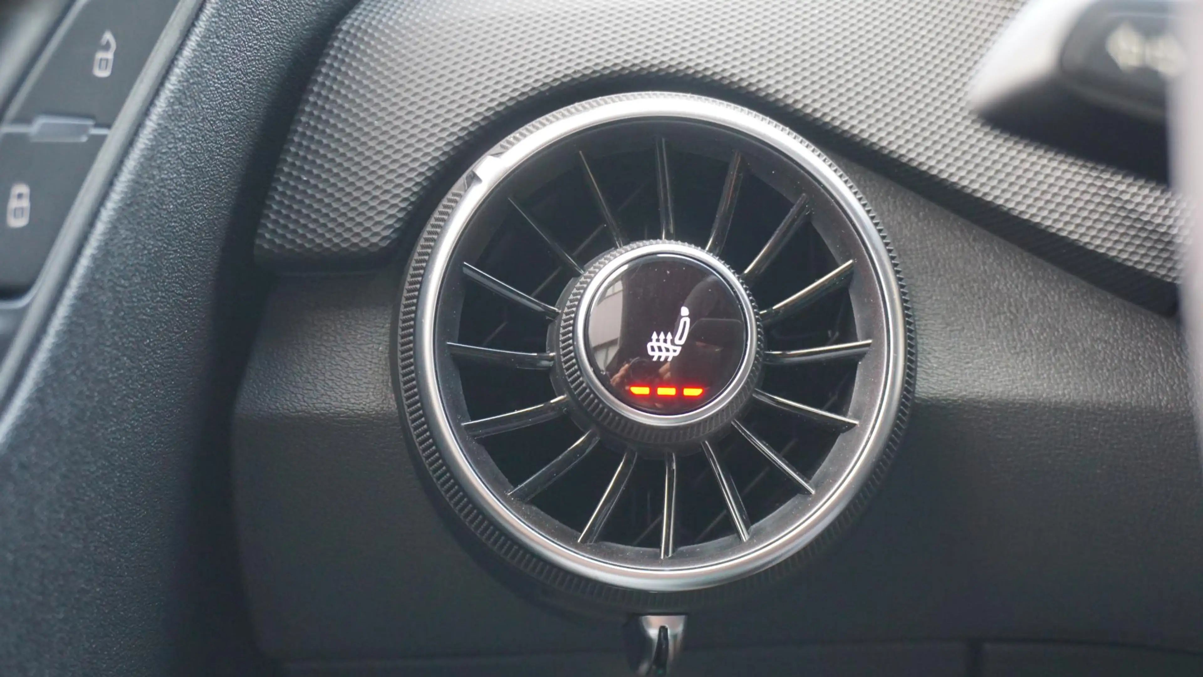 Audi TT 40 TFSI Competition 2x S-line *Black Exclusive* RS — photo 39