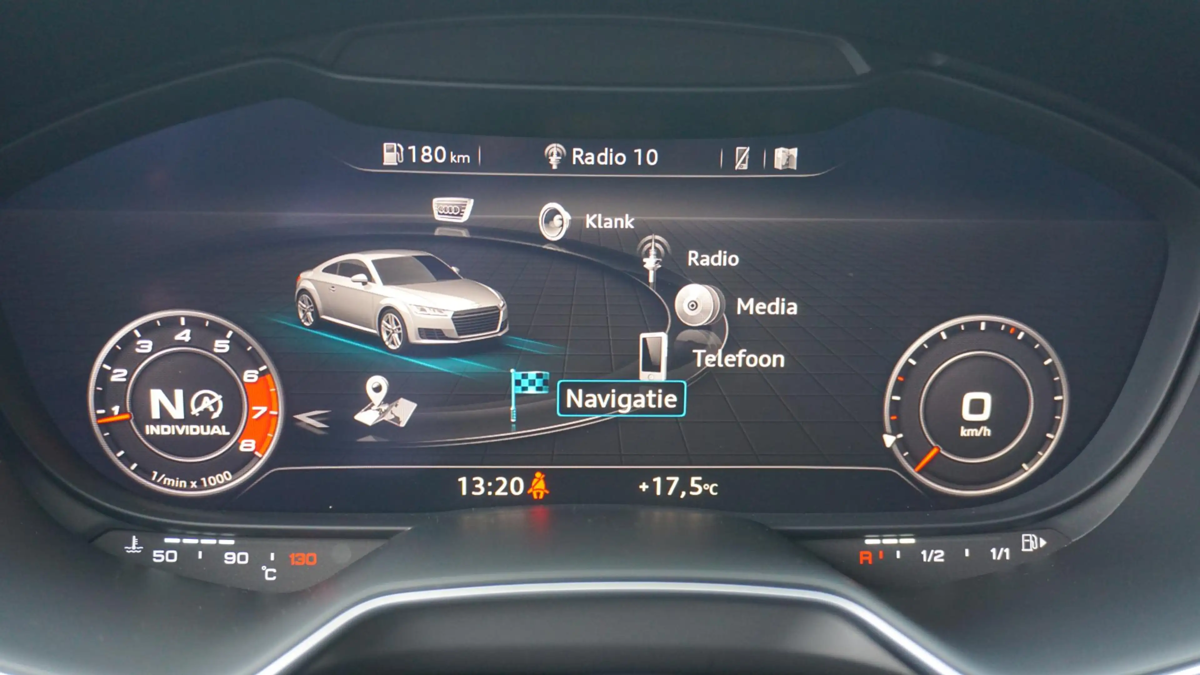 Audi TT 40 TFSI Competition 2x S-line *Black Exclusive* RS — photo 13