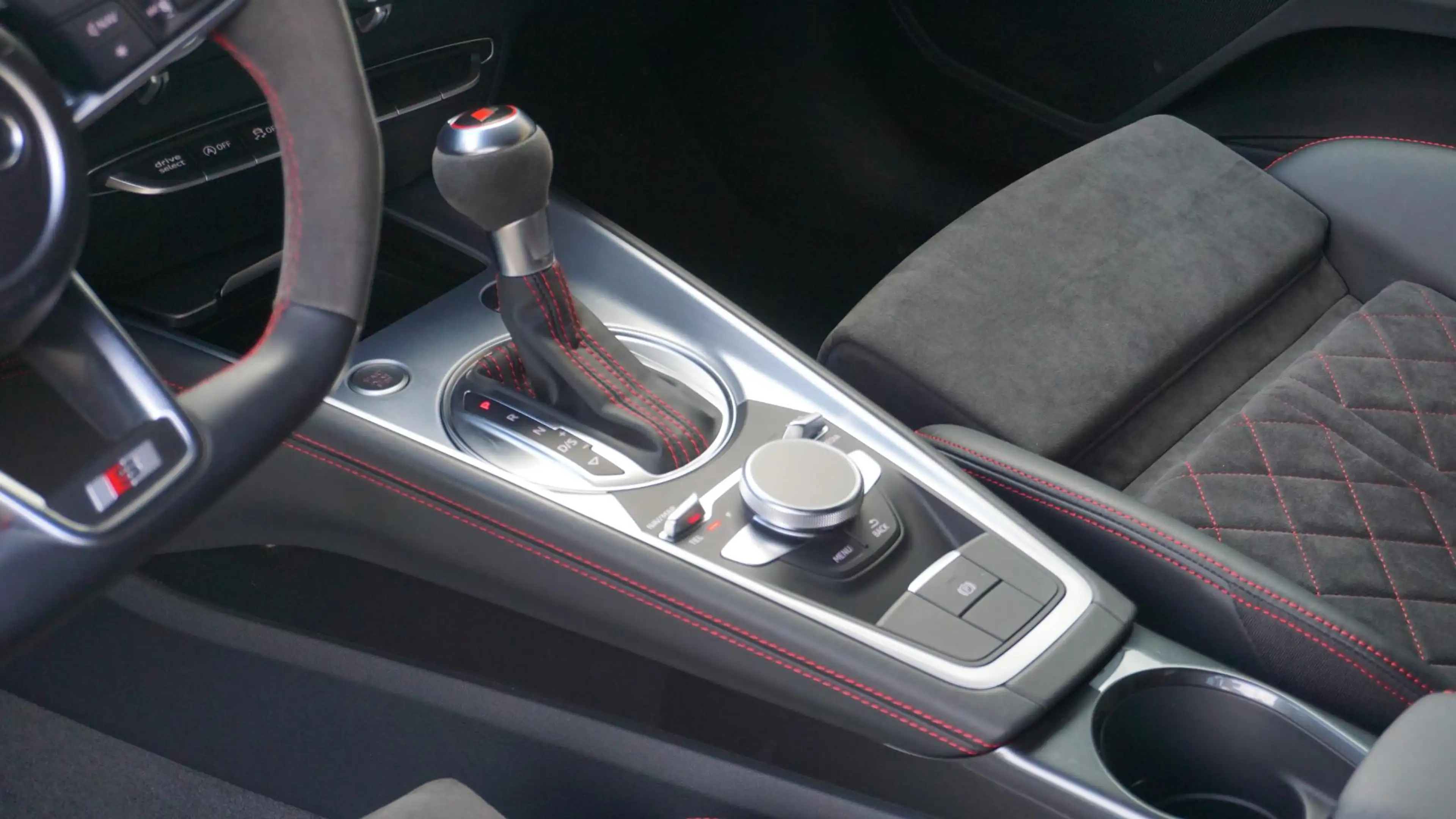 Audi TT 40 TFSI Competition 2x S-line *Black Exclusive* RS — photo 20