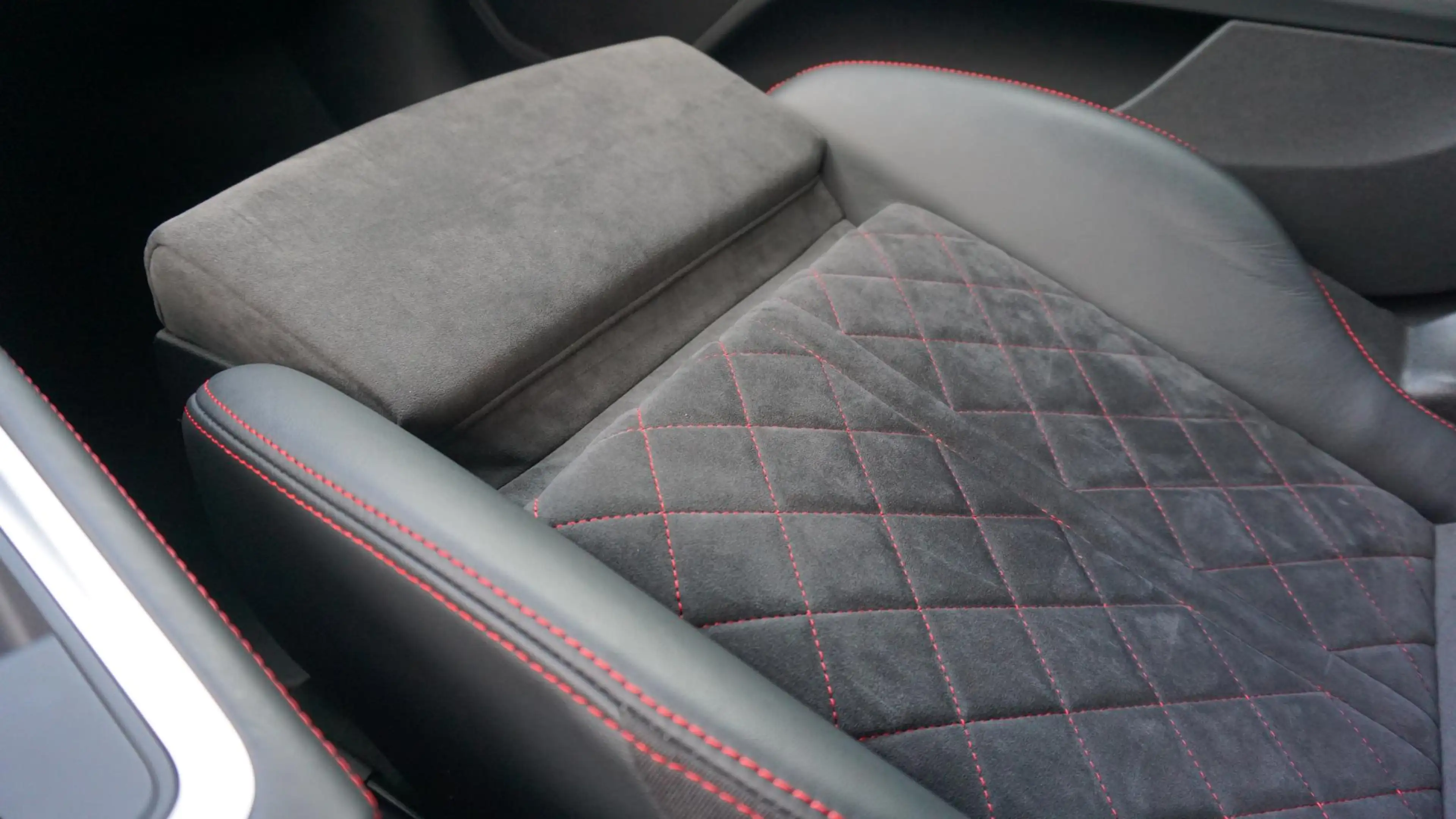 Audi TT 40 TFSI Competition 2x S-line *Black Exclusive* RS — photo 29