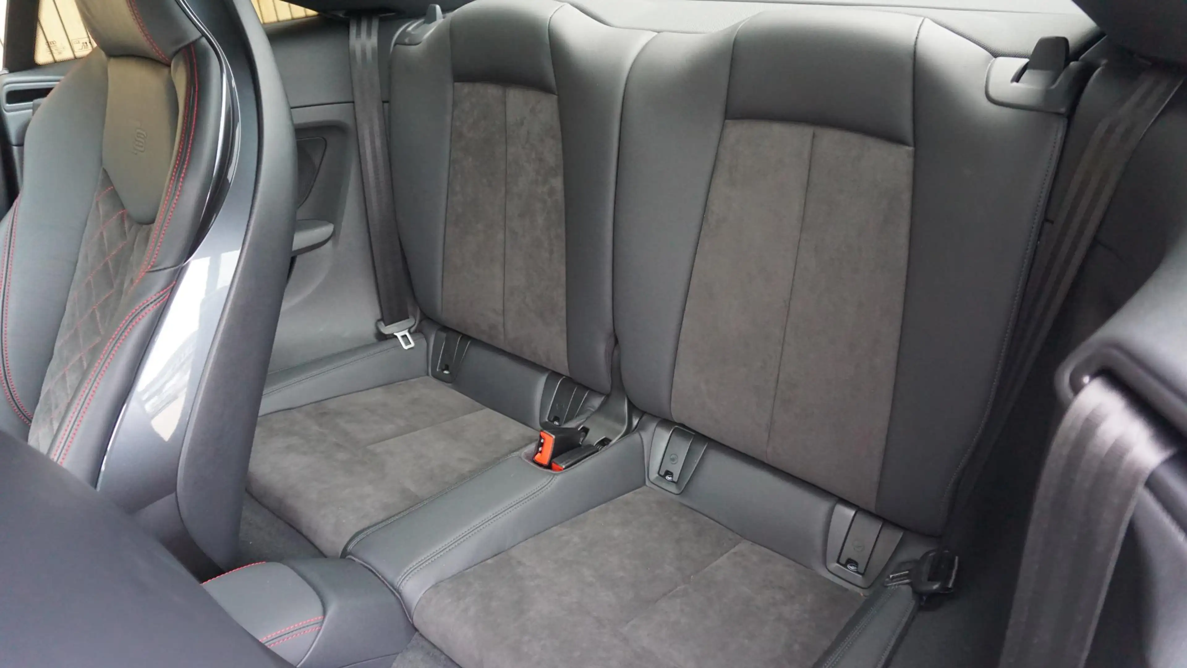Audi TT 40 TFSI Competition 2x S-line *Black Exclusive* RS — photo 32