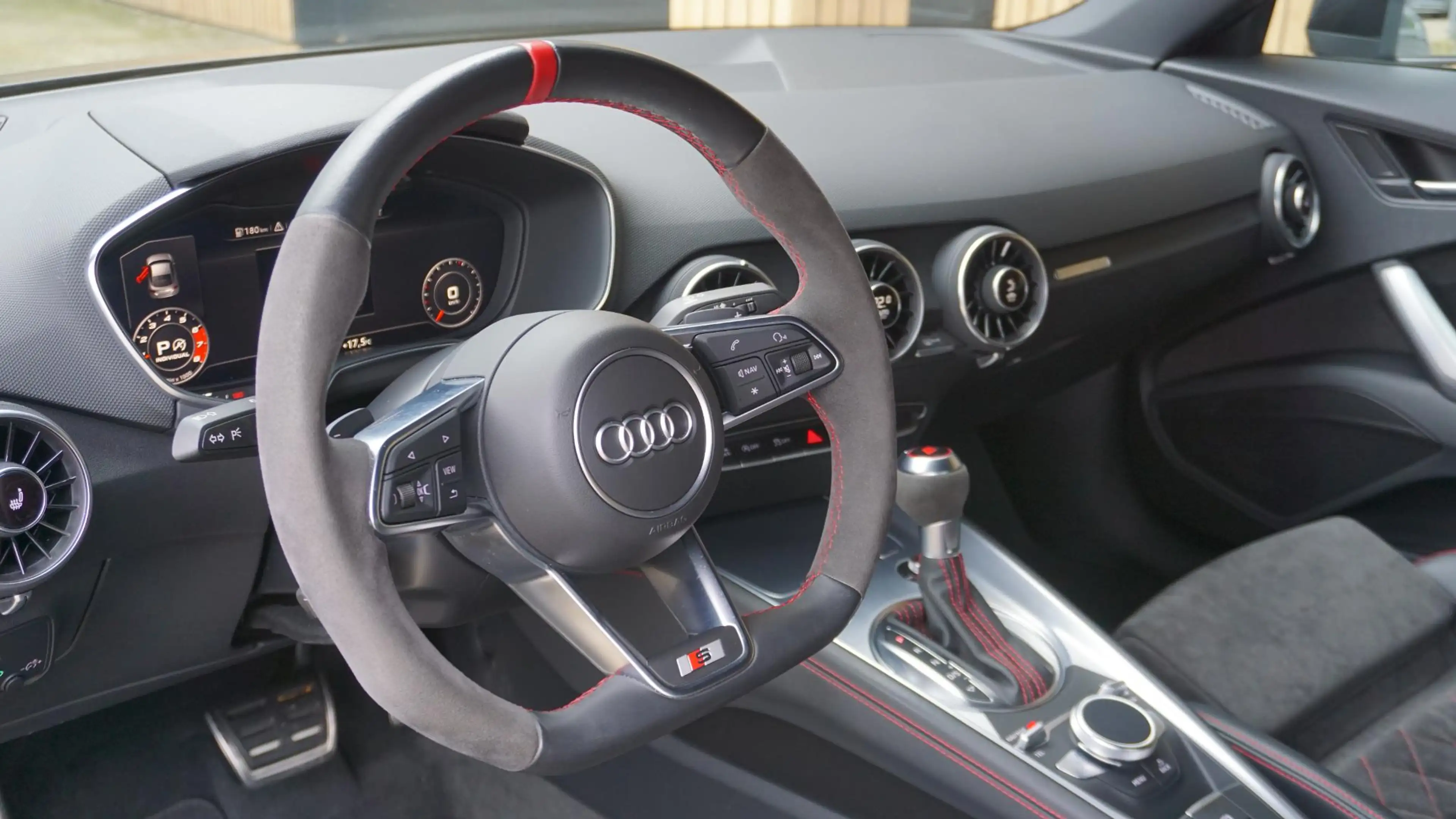 Audi TT 40 TFSI Competition 2x S-line *Black Exclusive* RS — photo 18