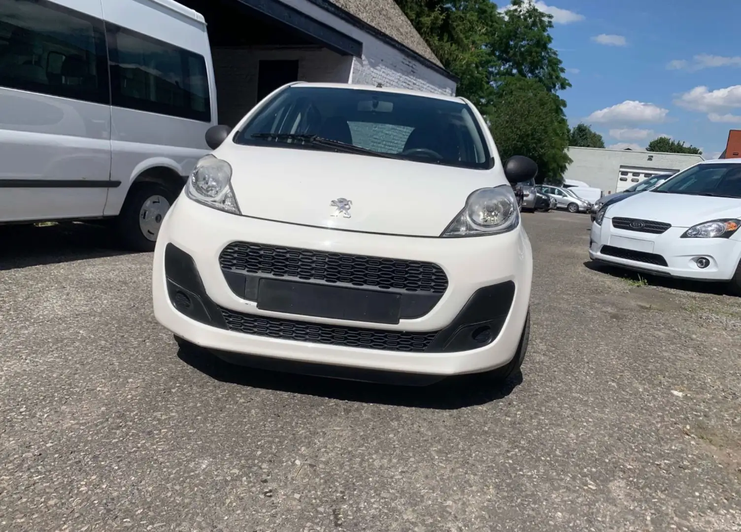 Peugeot 107 1.0i Active 12 mois de garantie Bílá - 2