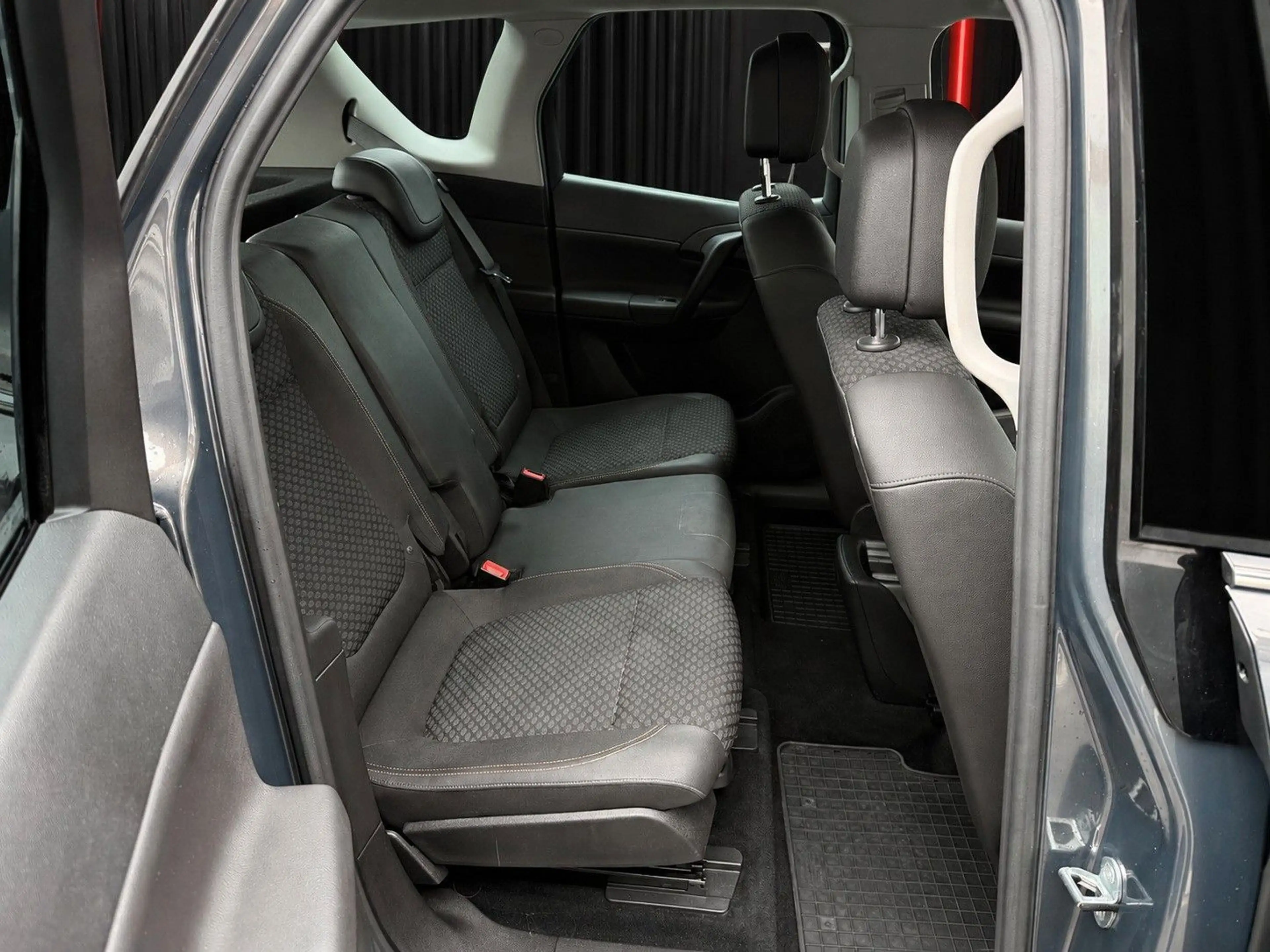 Opel Meriva B Innovation — photo 13
