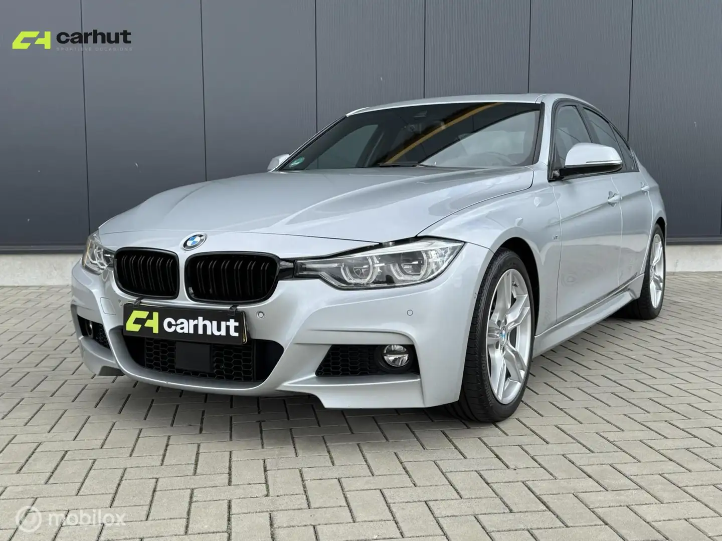 BMW 330 3-serie 330i M Sport Zilver - 1