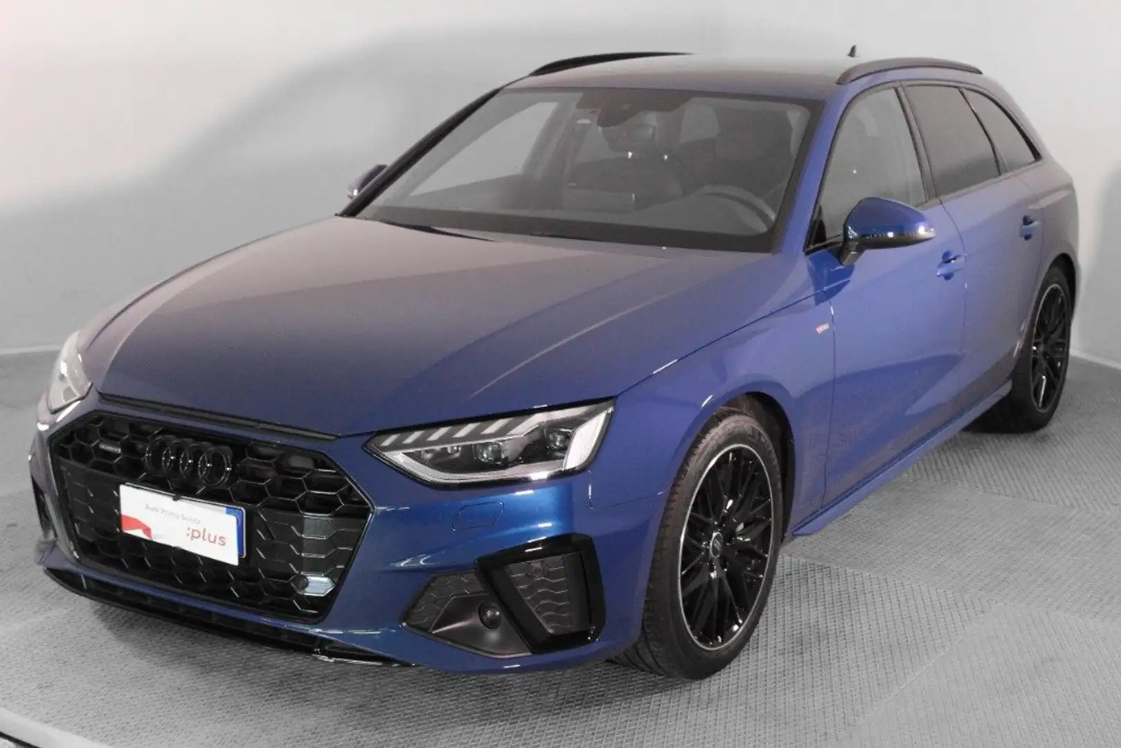 Audi A4 Avant 40 TDI quattro S tronic S line edition Bleu - 1