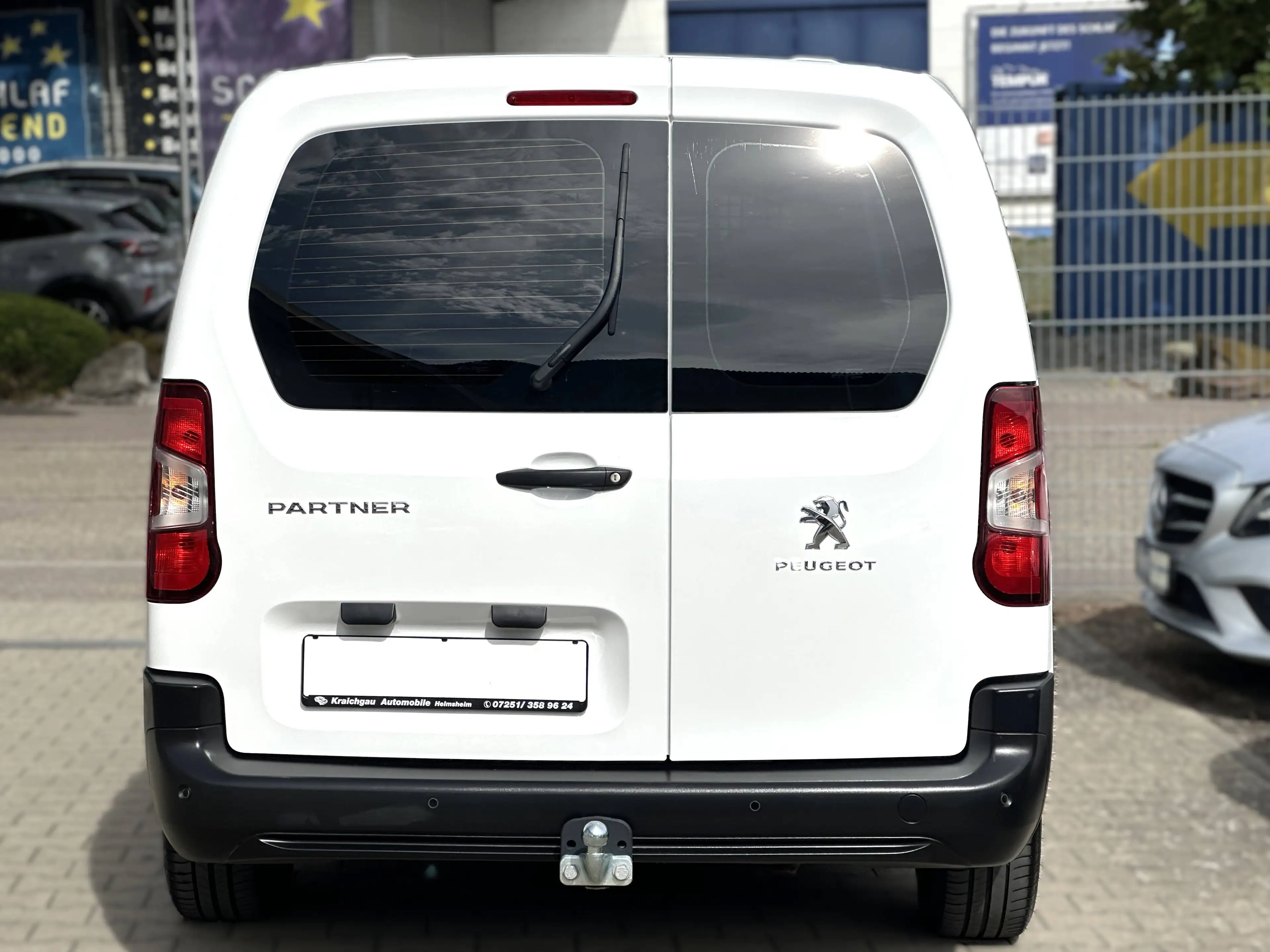 Peugeot Partner Pro FlexCab L2*AUTOMATIK*5-Sitze*AHK*Standheizg*Navi*Klimaauto*Tempo — photo 4