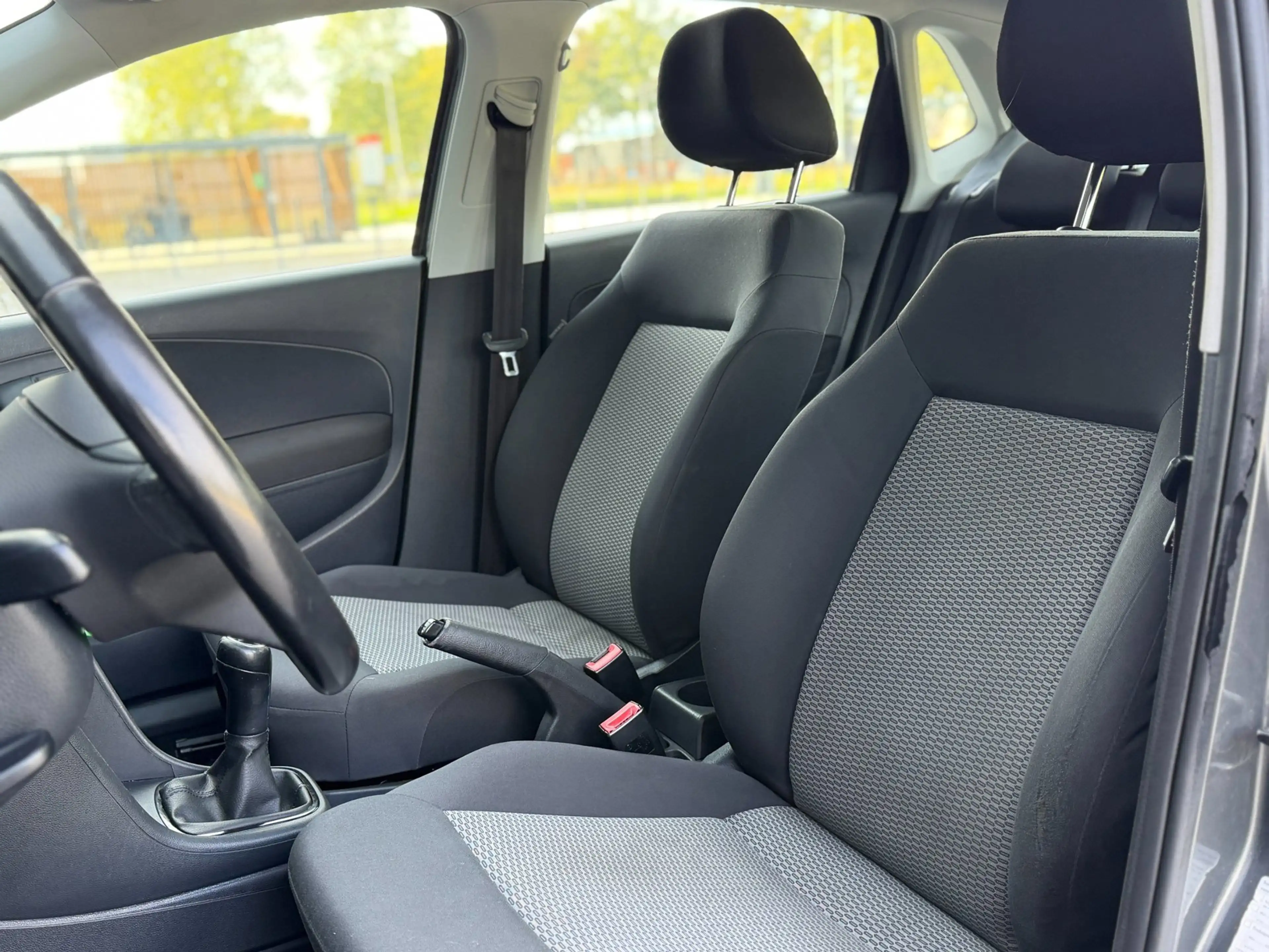 Volkswagen Polo 1.4-16V | CARPLAY | AIRCO | TREKHAAK | 5 DEURS — photo 11