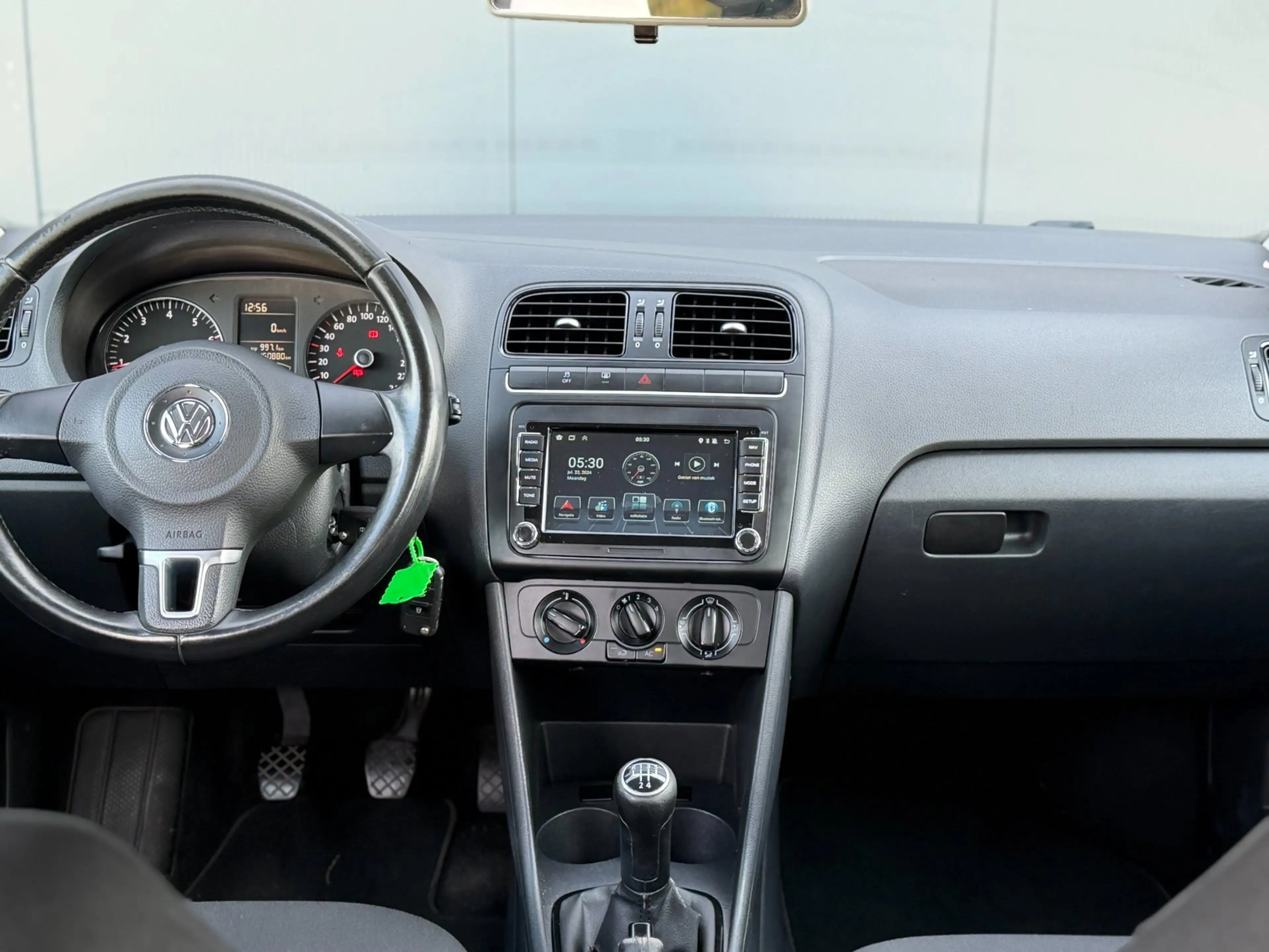 Volkswagen Polo 1.4-16V | CARPLAY | AIRCO | TREKHAAK | 5 DEURS — photo 15