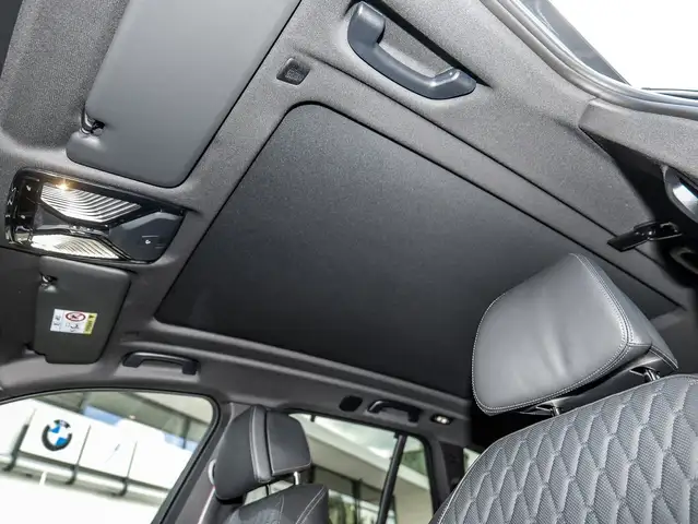BMW X5 view 6