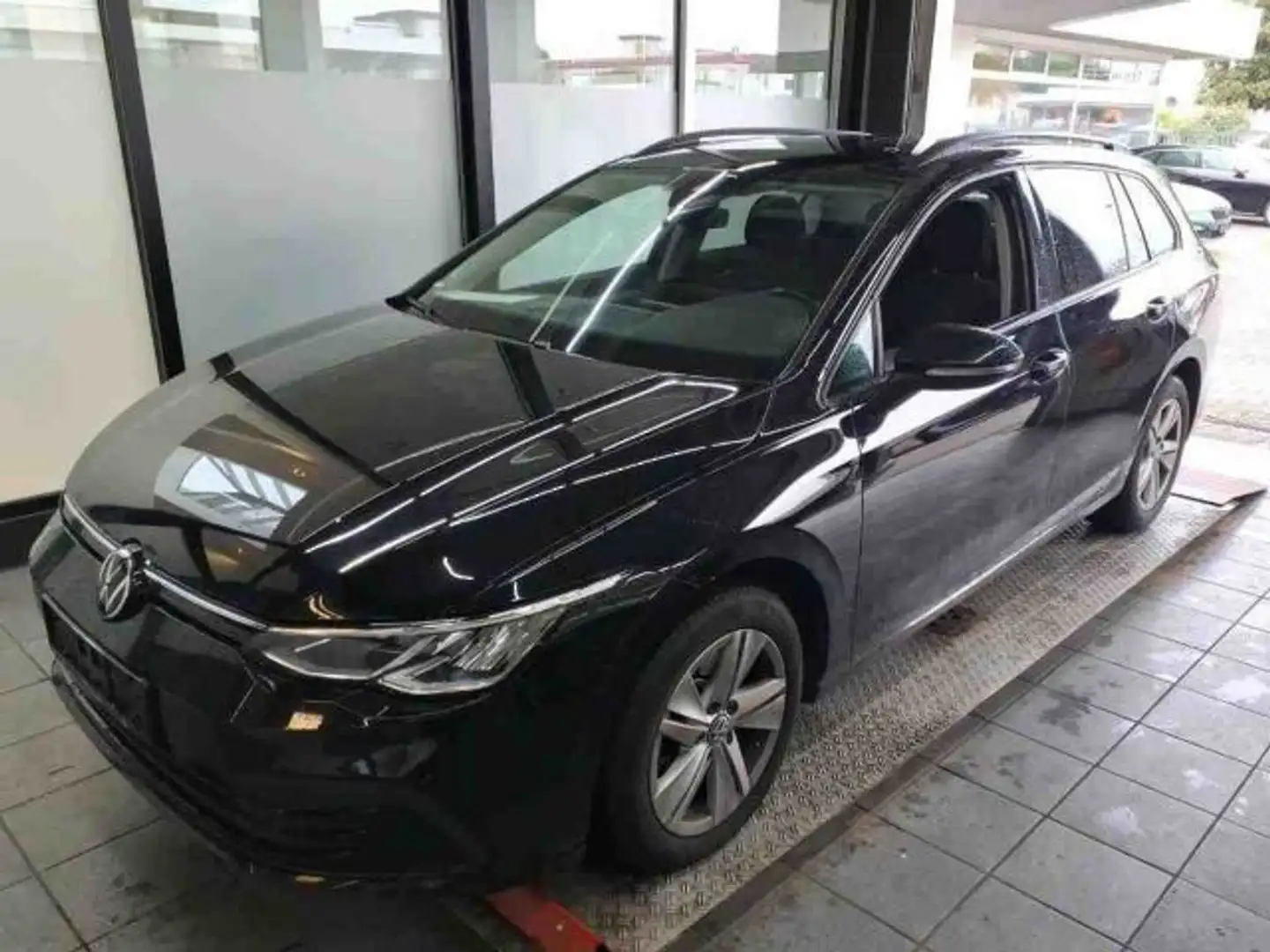 Volkswagen Golf Variant 2.0 TDI DSG LIFE AHK SIDE-ASSIST NA Schwarz - 2