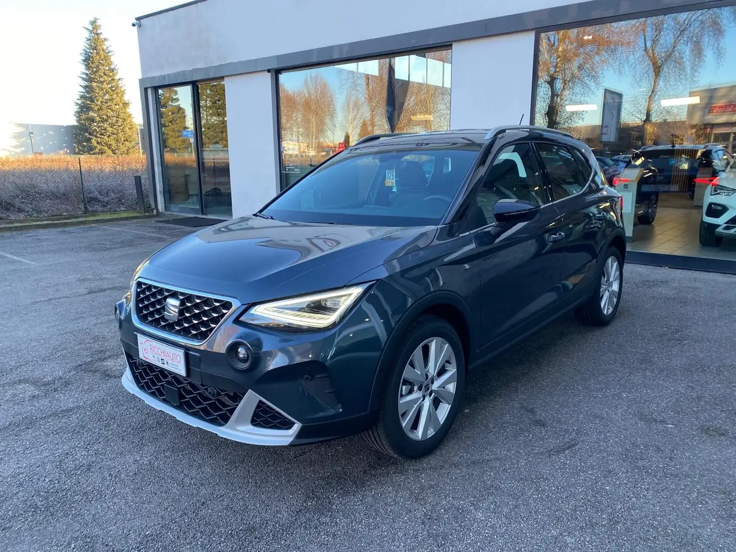 SEAT Arona 1.0 ecotsi Xperience 110cv Szürke - 2