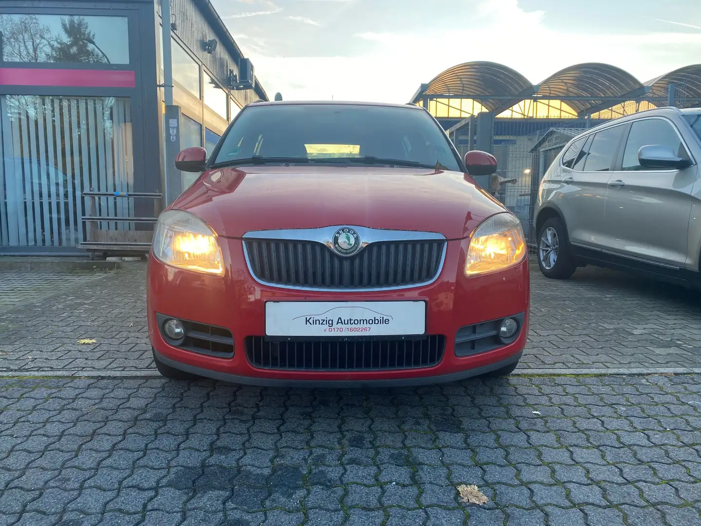 Skoda Fabia Fabia 1.2 HTP Combi STYLE Edition Rot - 2