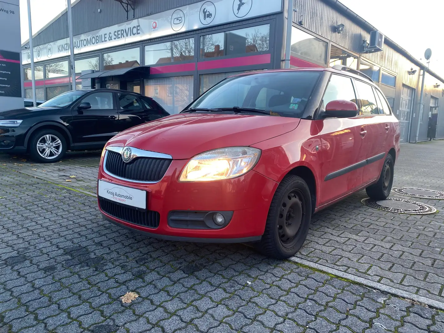 Skoda Fabia Fabia 1.2 HTP Combi STYLE Edition Rot - 1