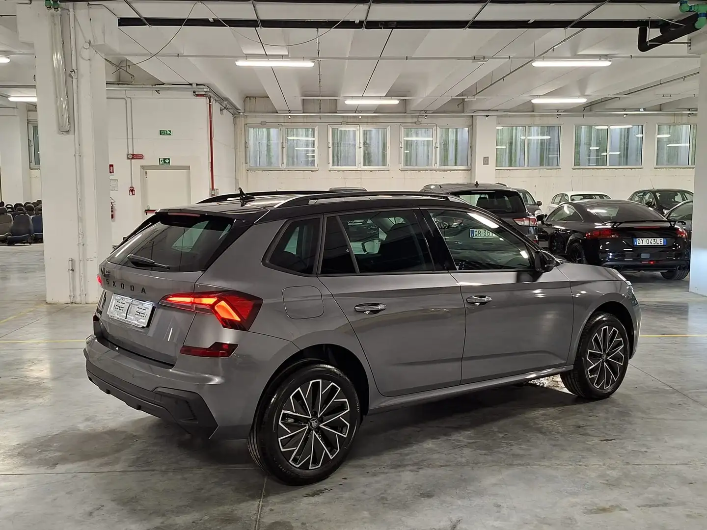 Skoda Kamiq 1500 TSI ACT 150CV 130 Edition DSG ***Km. Zero*** Grigio - 2