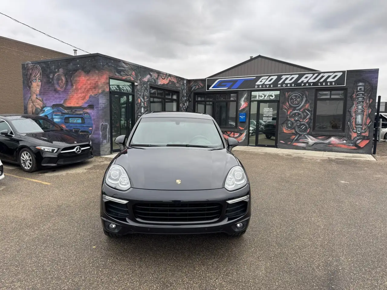 Porsche Cayenne снимка Porsche Cayenne