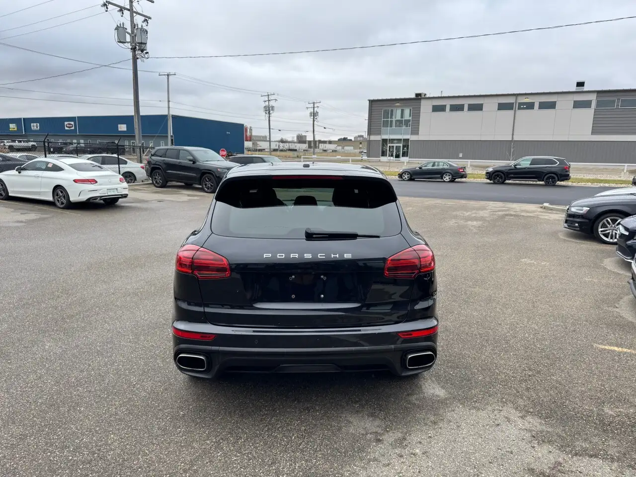 Porsche Cayenne снимка Porsche Cayenne