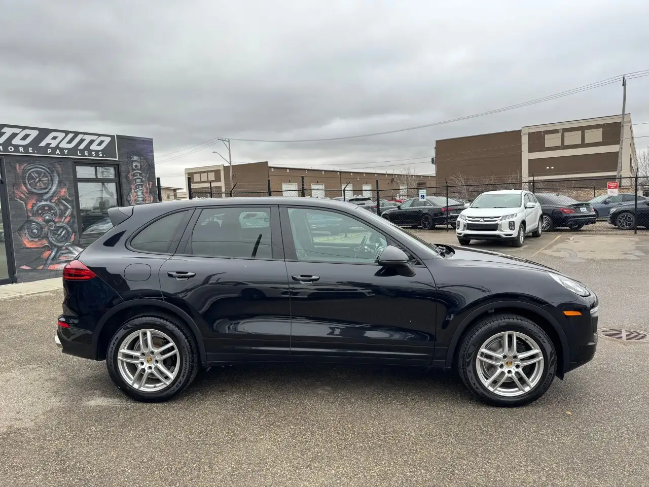 Porsche Cayenne снимка Porsche Cayenne