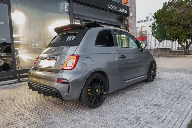 Abarth 595 view 4