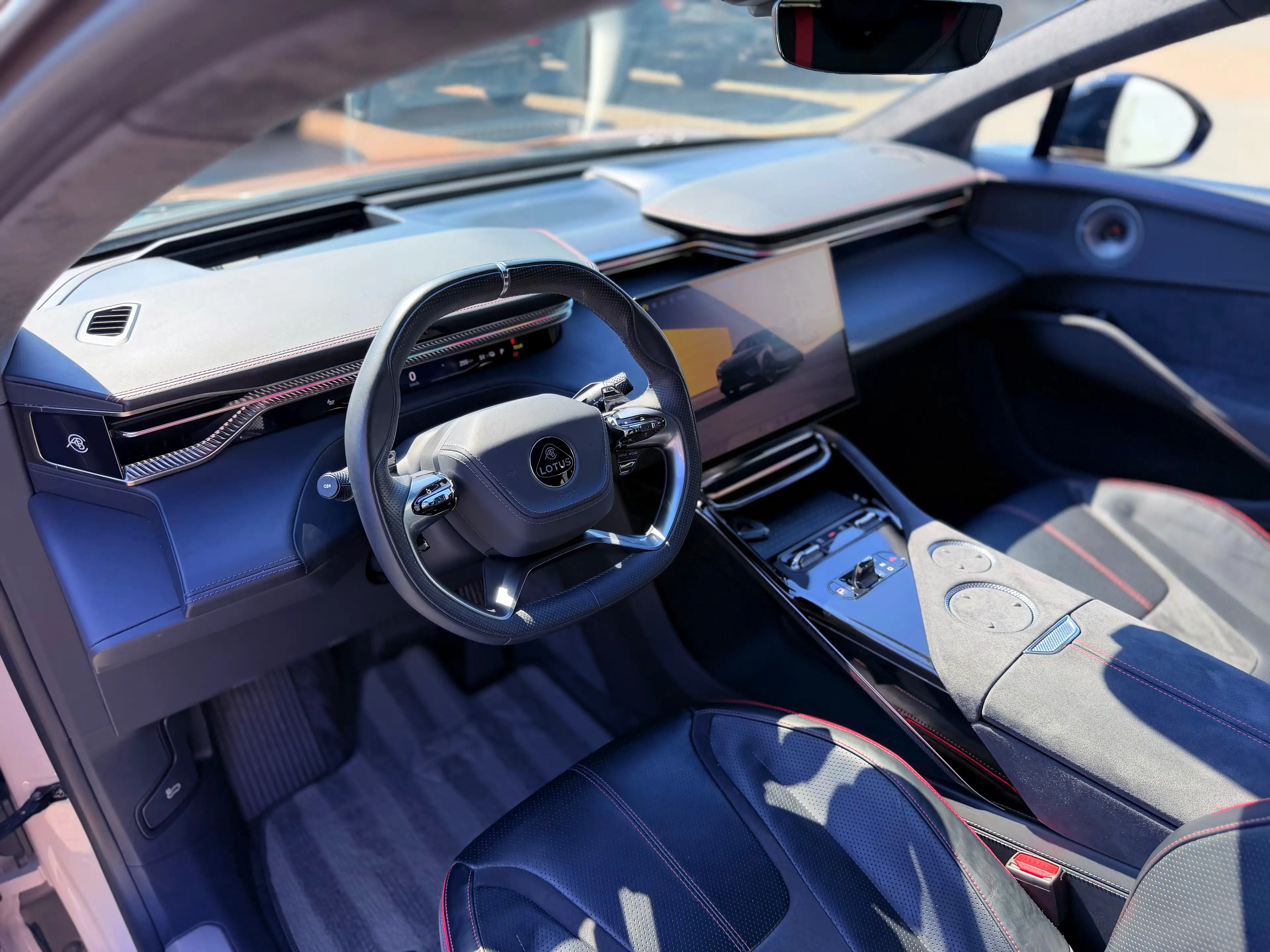 Lotus Eletre 109 kWh 4WD EDS 450 PRIX  NET 56985 — photo 15