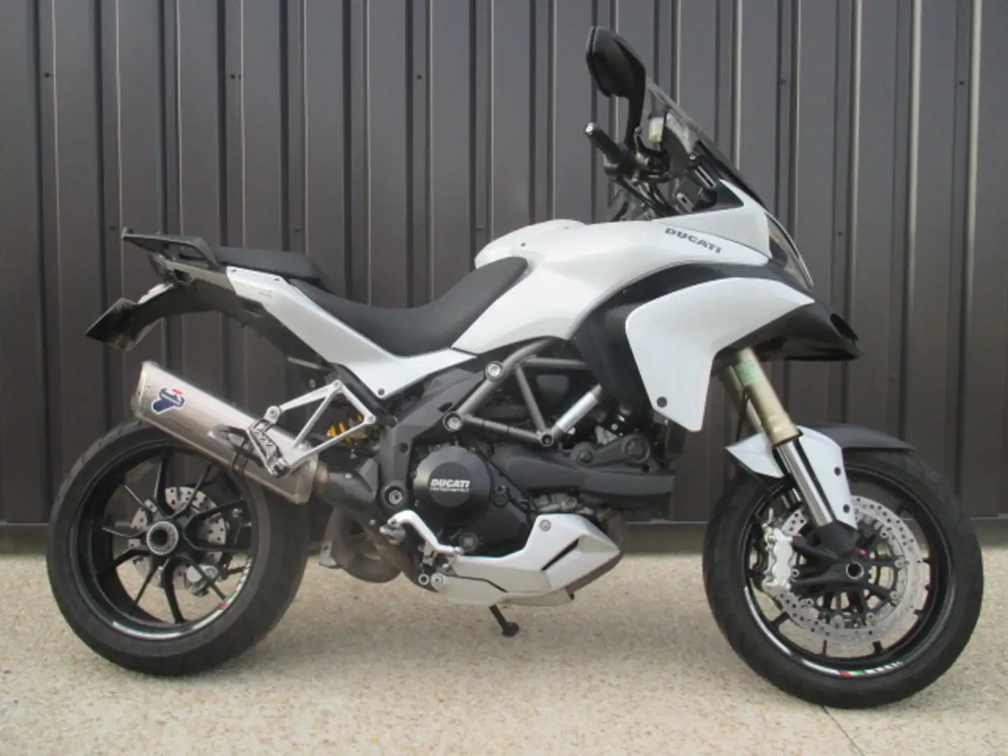 Ducati Blanc - 1