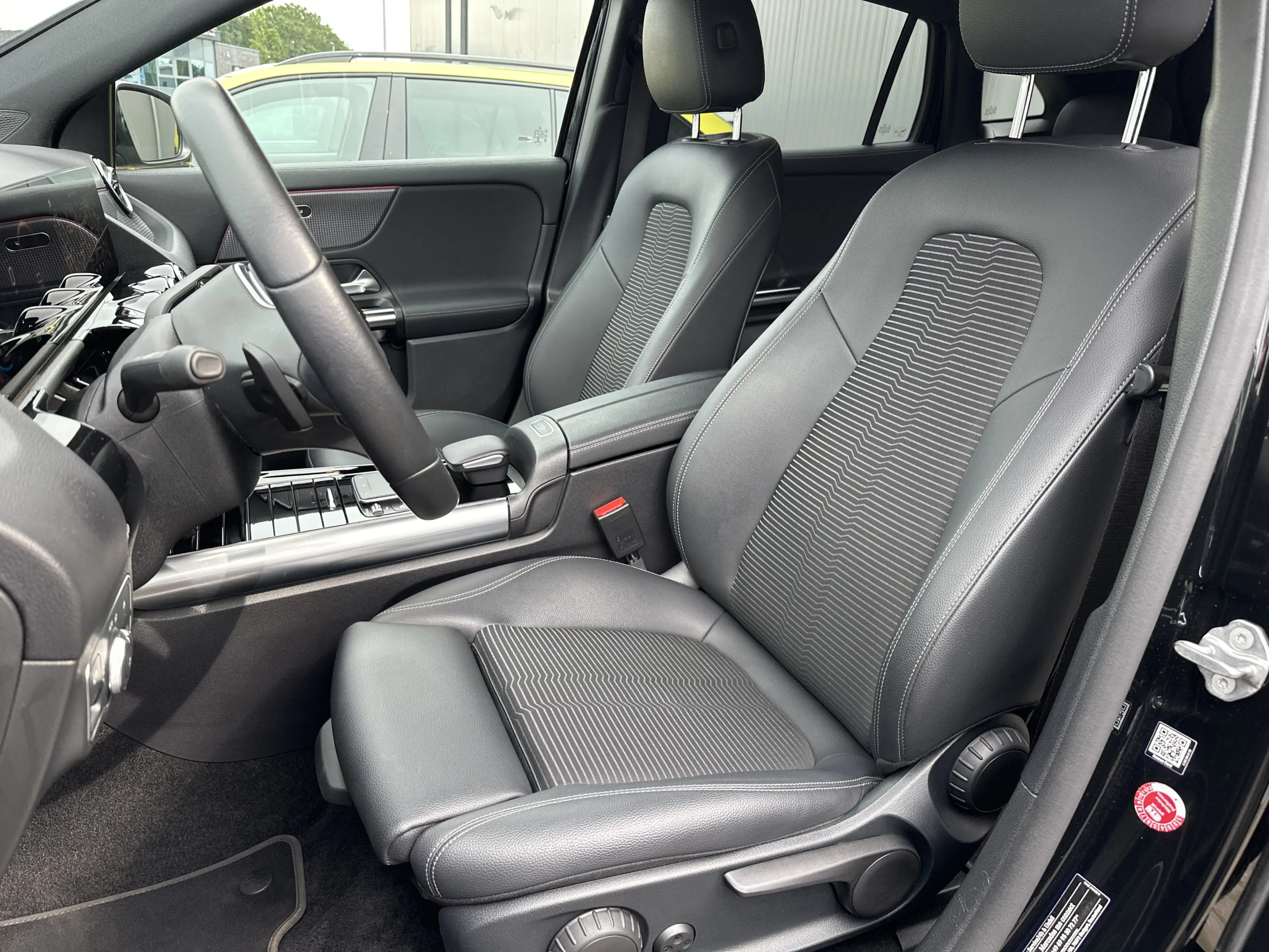Mercedes-Benz EQA 250 Progressive NAV+LED+KAMERA+SHZ+PARKASS — photo 11