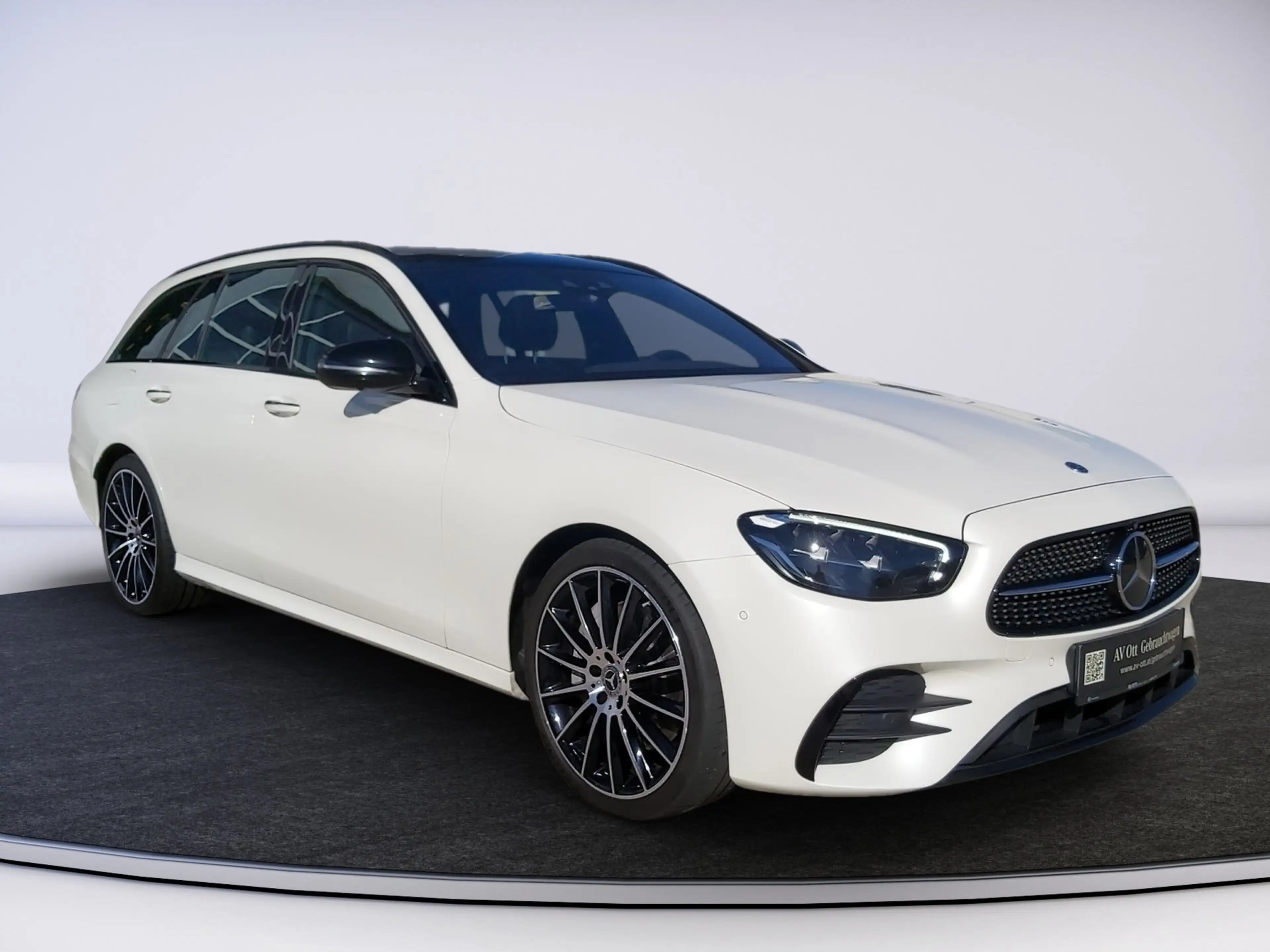 Mercedes-Benz E 400 d 4Matic AMG Line 360 ACC AHK AUT HUD LED — photo 7