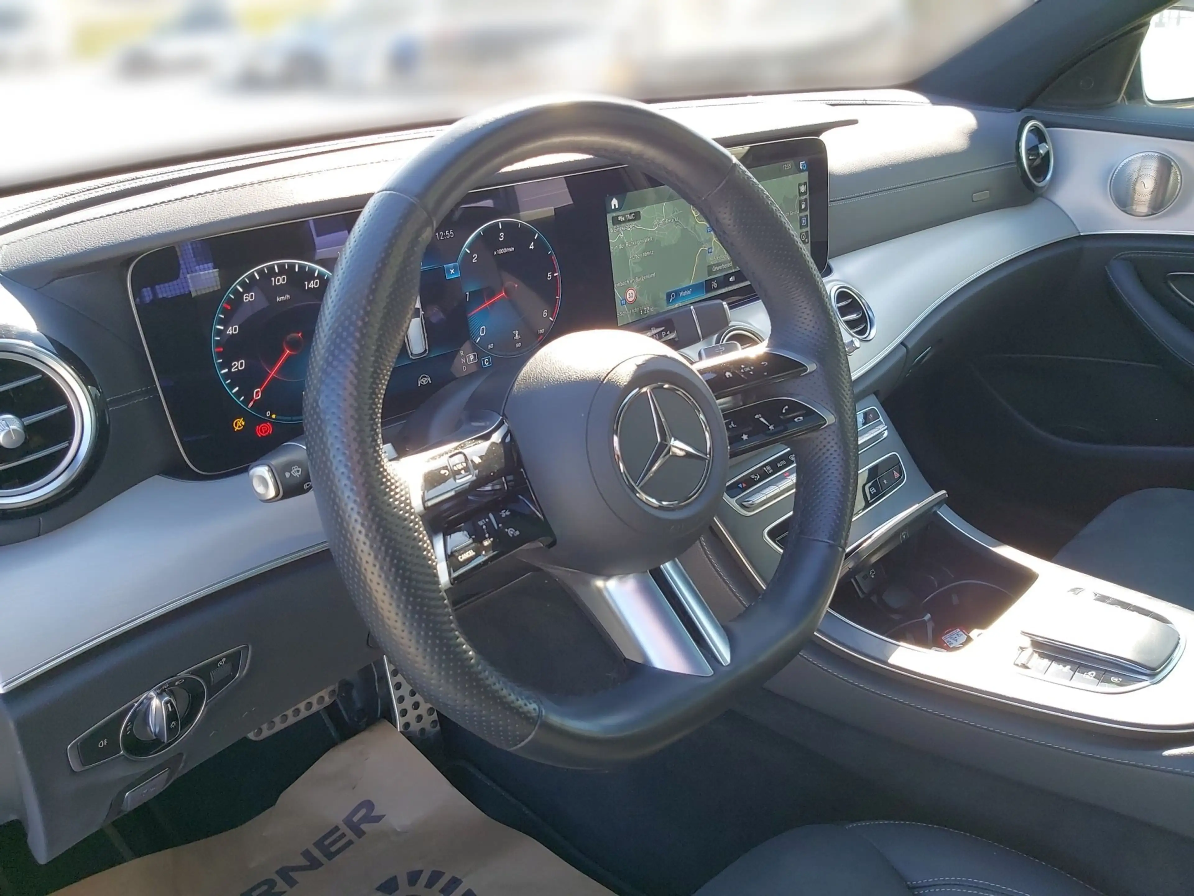 Mercedes-Benz E 400 d 4Matic AMG Line 360 ACC AHK AUT HUD LED — photo 12