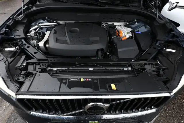 Volvo XC60 Core T6 LED Pano ACC WinterP Kam StandH 18Z 257... Ansicht 6