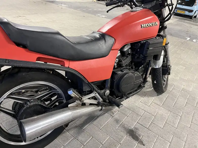 Honda VF 750 - foto 2