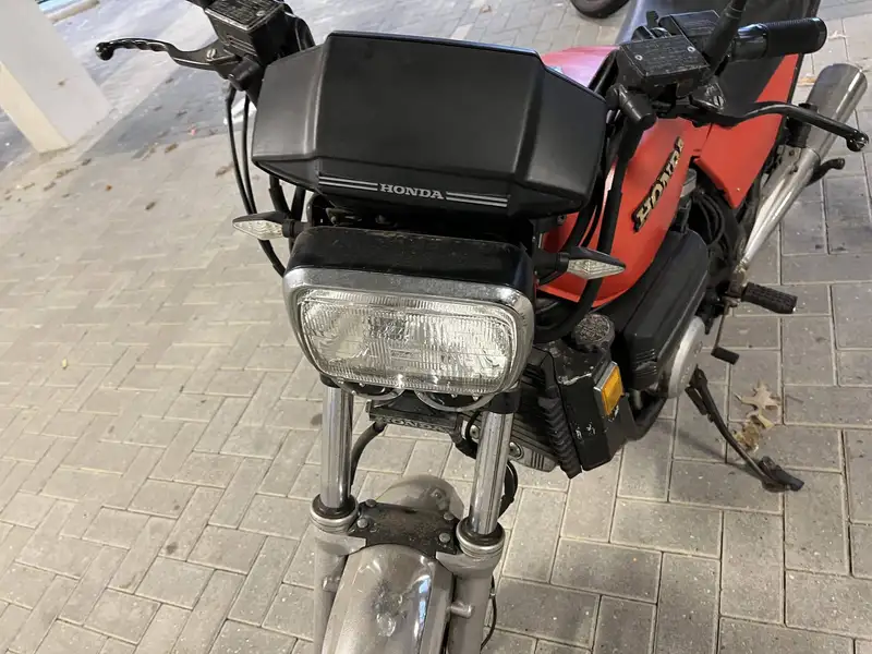 Honda VF 750 - foto 5