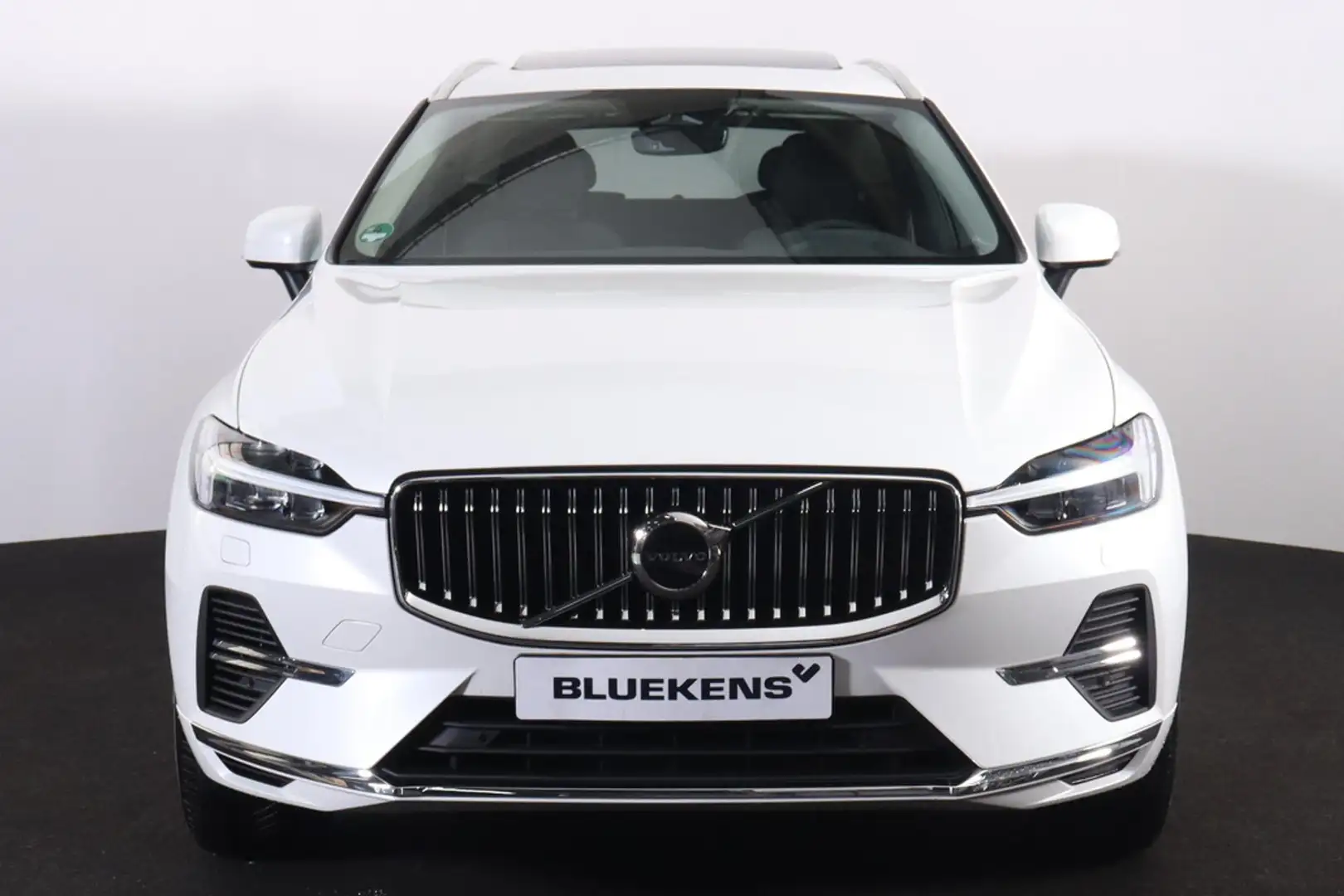 Volvo XC60 T6 Recharge AWD Core Bright - Panorama/schuifdak - Blanc - 2