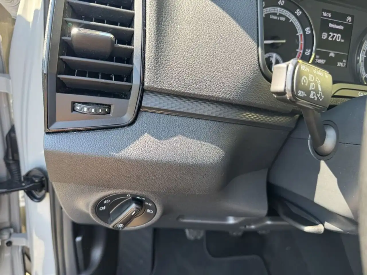 Skoda Karoq 1.0 TSI — photo 26 sur 30