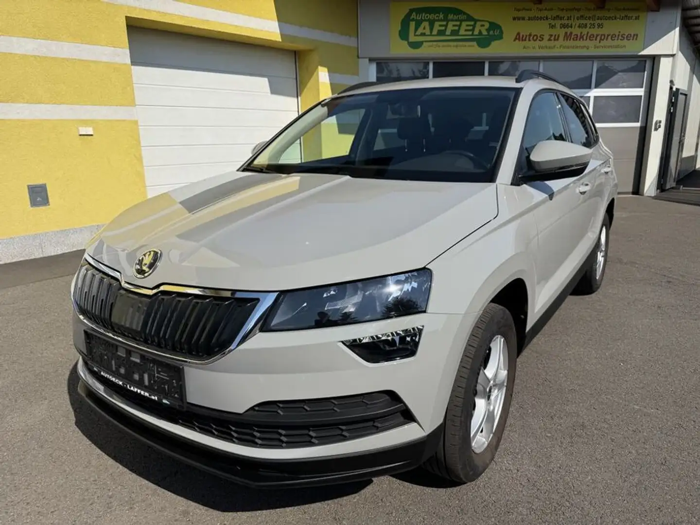 Skoda Karoq City TSI - mit AHV - TOP! Grau - 2