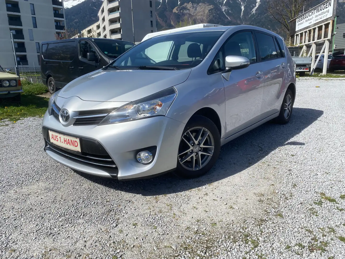 Toyota Verso 1,6 D-4D Edition 45 Gümüş rengi - 1