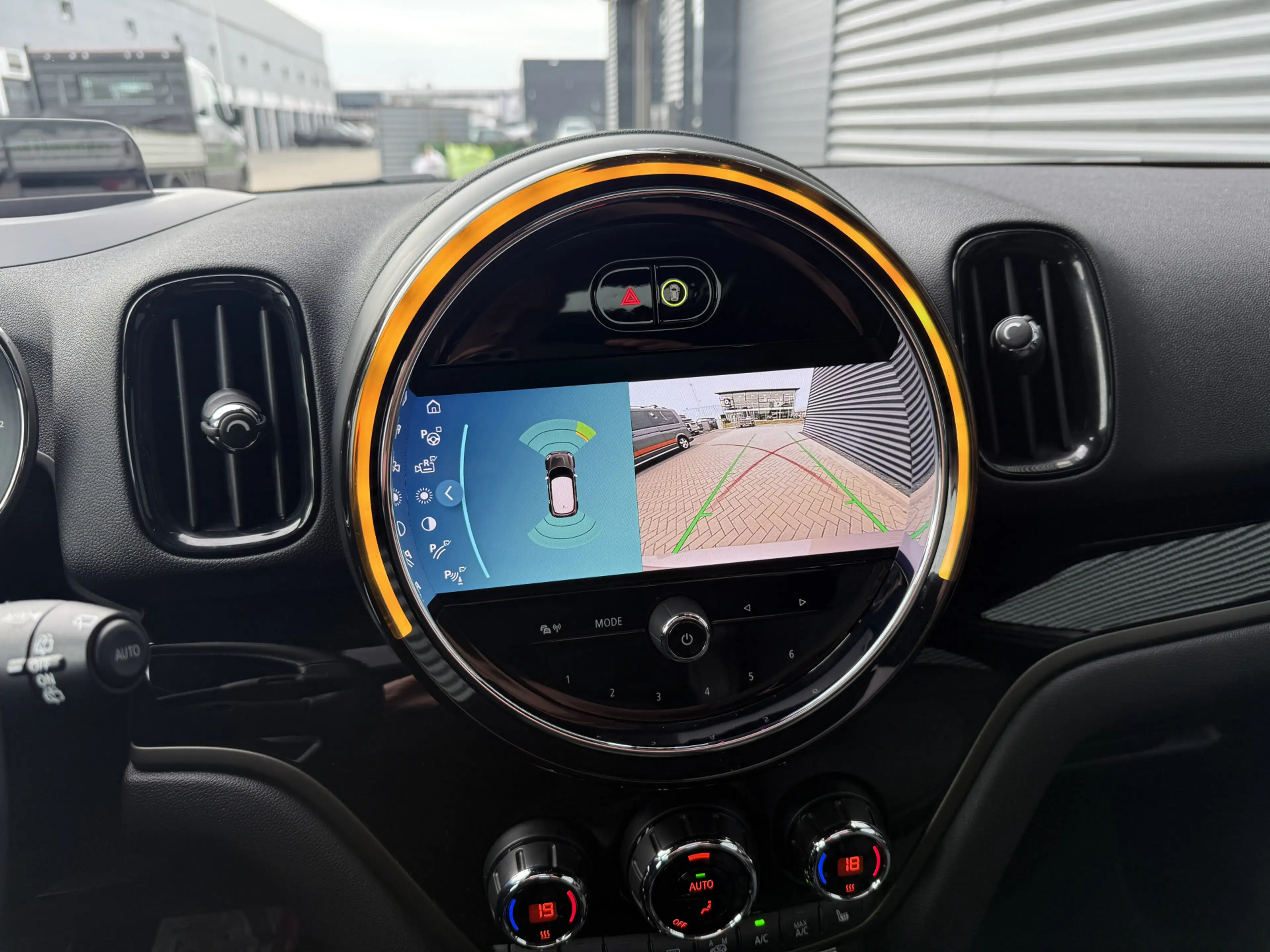 MINI Cooper SE Countryman 1.5 ALL4 Pano/H&K/Camera/Elec stoelen — photo 9