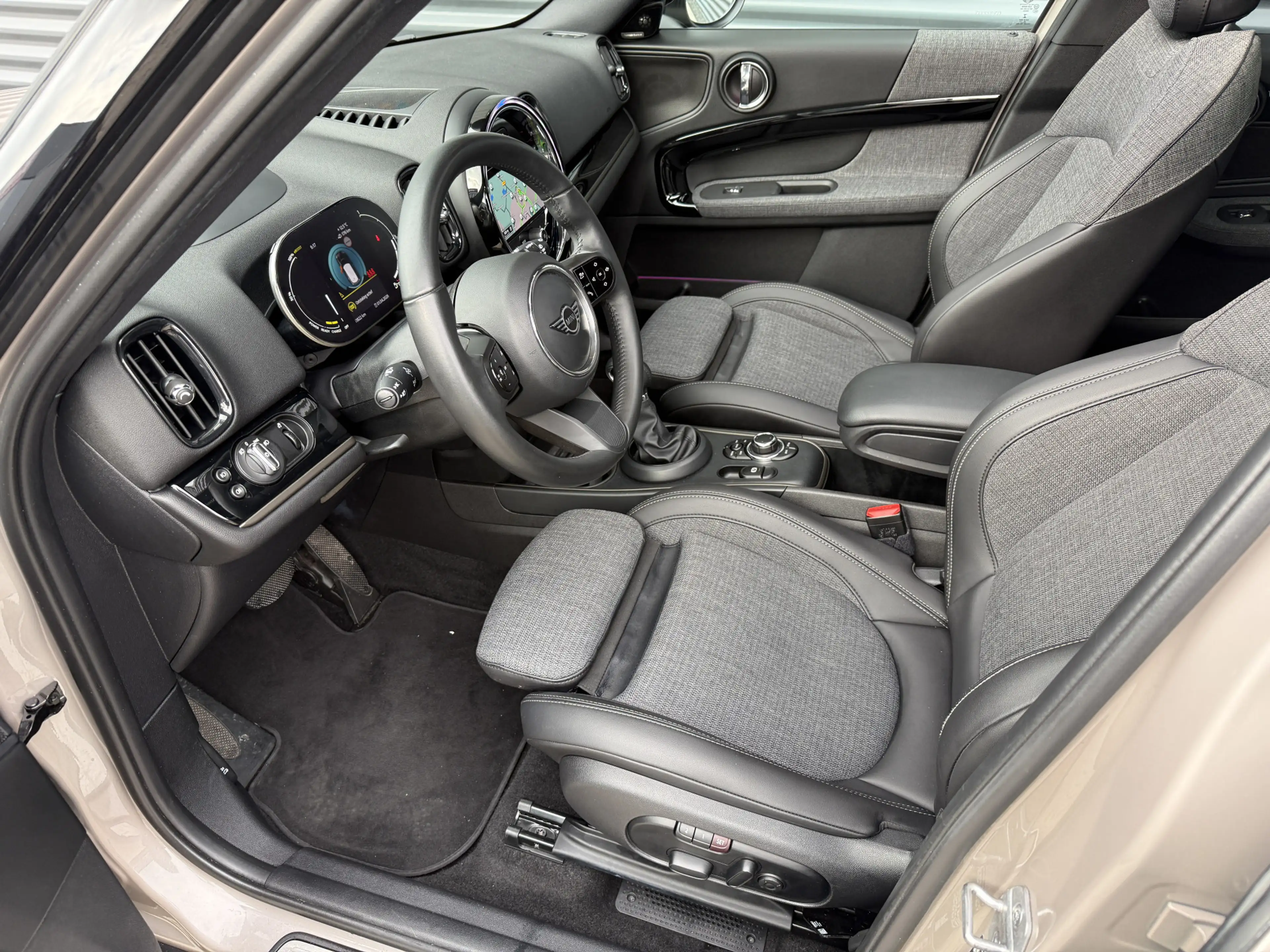 MINI Cooper SE Countryman 1.5 ALL4 Pano/H&K/Camera/Elec stoelen — photo 6