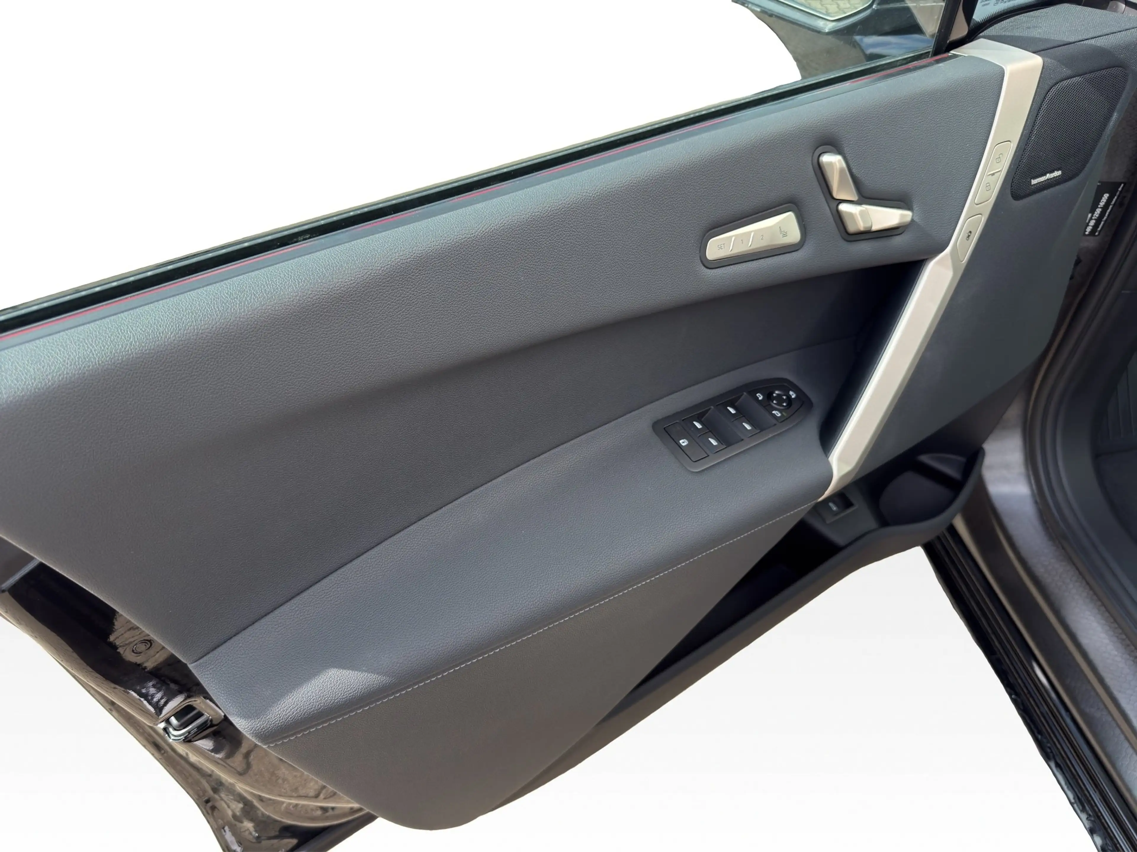 BMW iX xDrive40 Sportpaket Laser+AHK+Softclose+H&K — photo 6