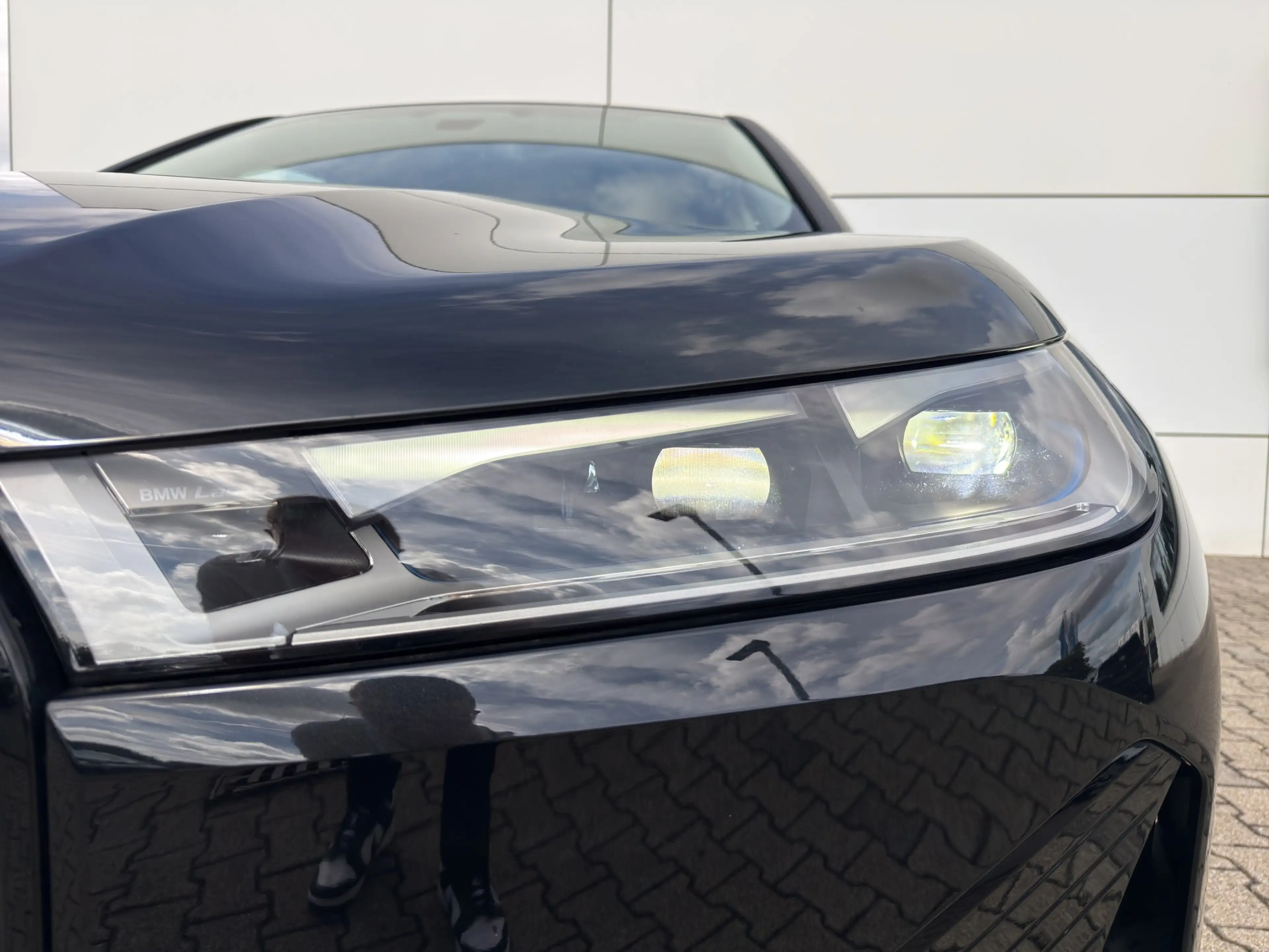 BMW iX xDrive40 Sportpaket Laser+AHK+Softclose+H&K — photo 14