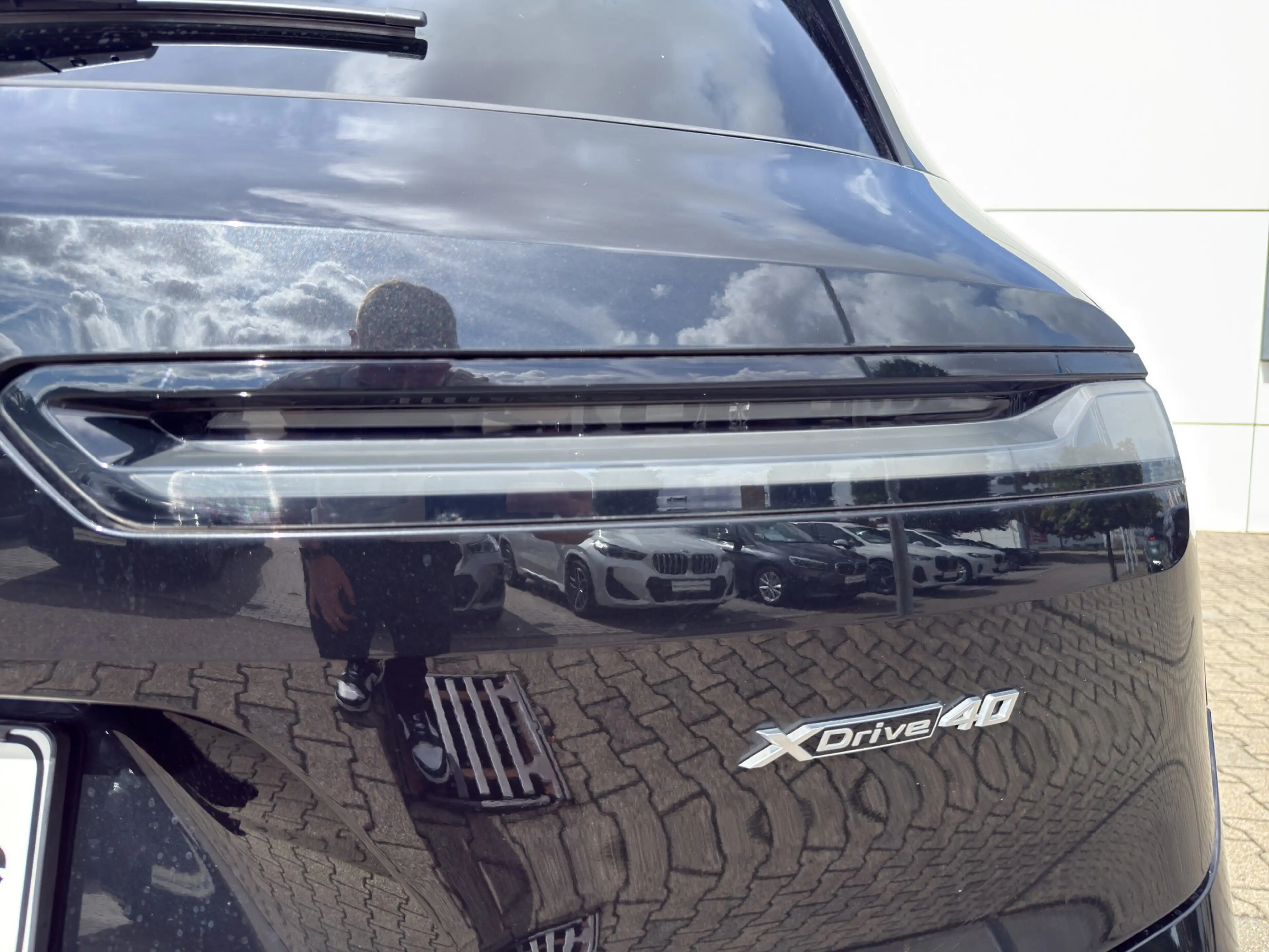 BMW iX xDrive40 Sportpaket Laser+AHK+Softclose+H&K — photo 15