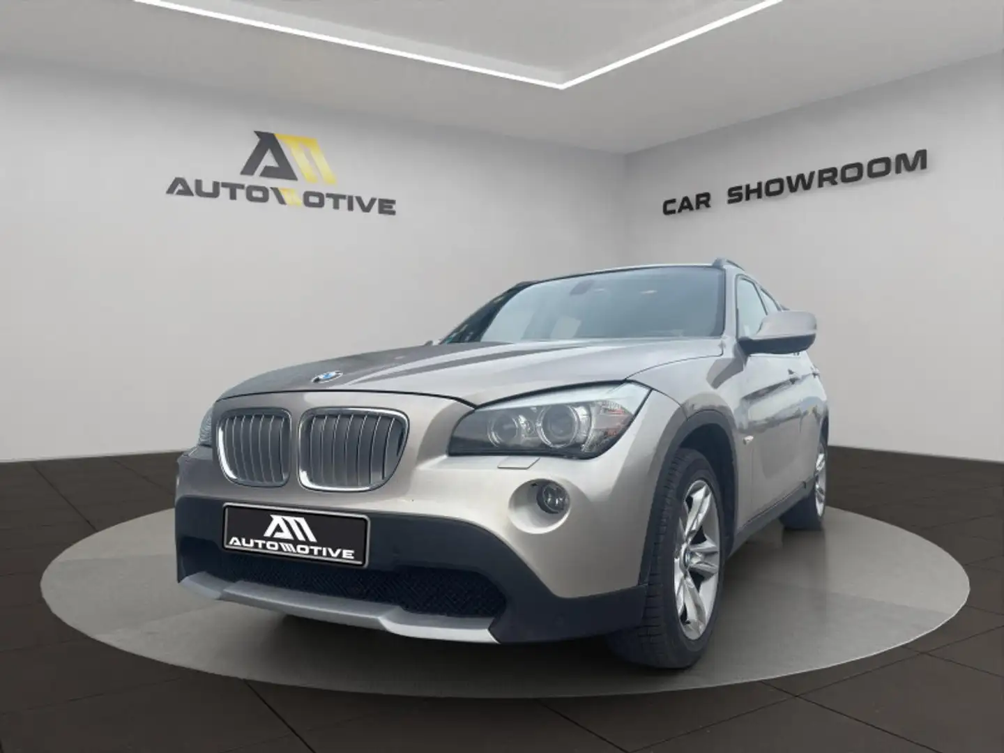 BMW X1 (E84) XDRIVE23D 204CH LUXE Gris - 1