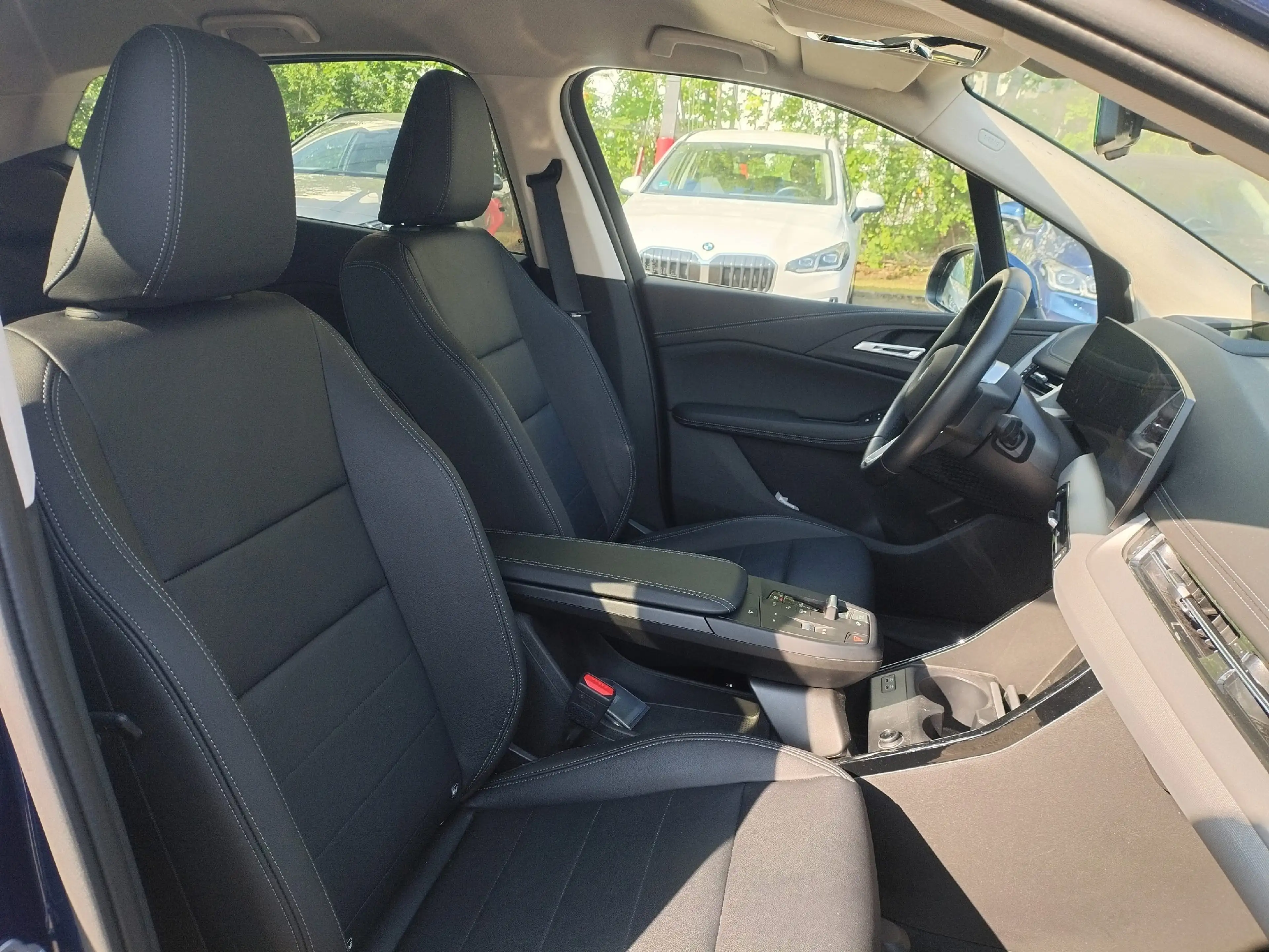 BMW 223 d xDrive Active Tourer — photo 9