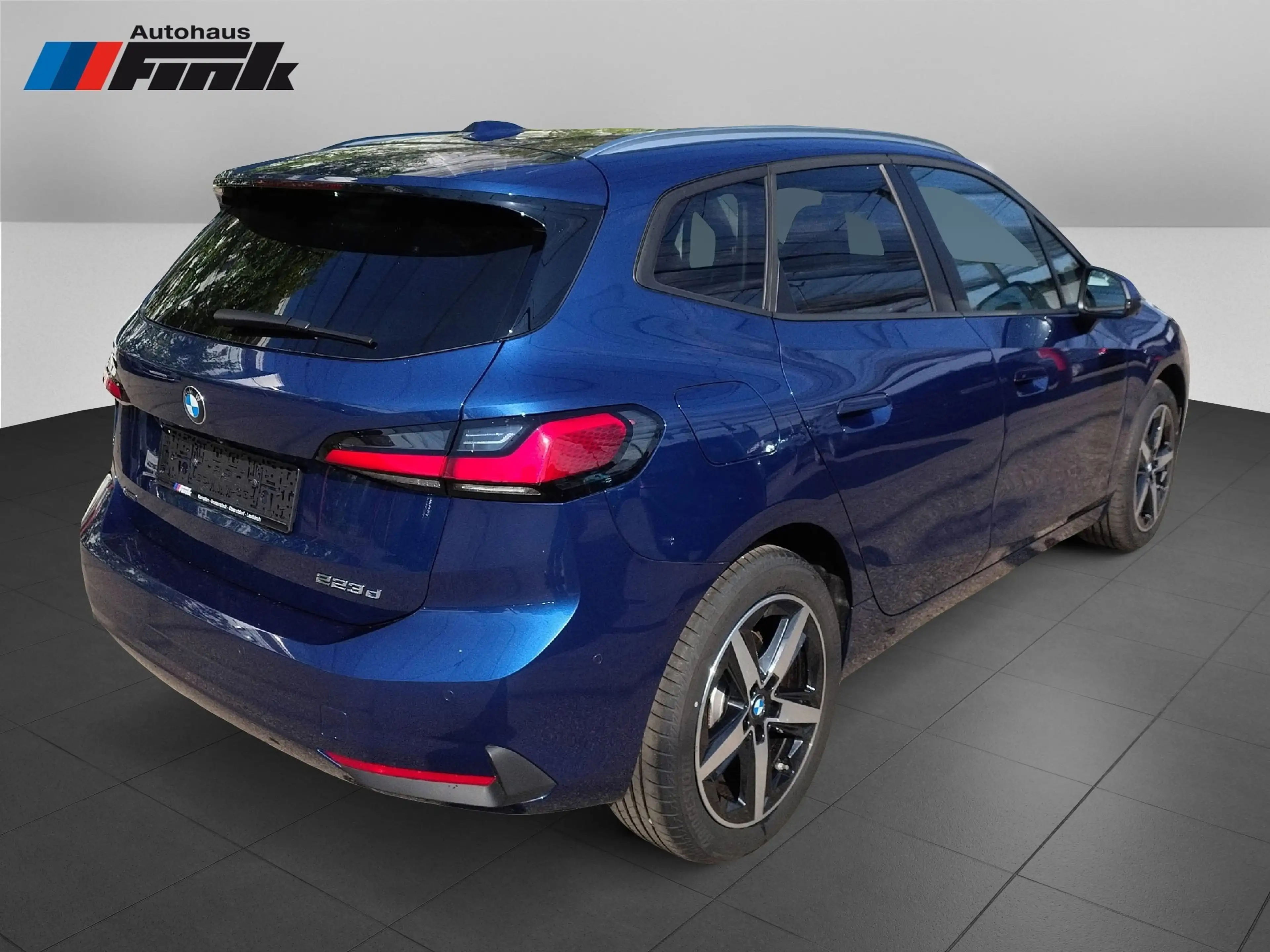 BMW 223 d xDrive Active Tourer — photo 6