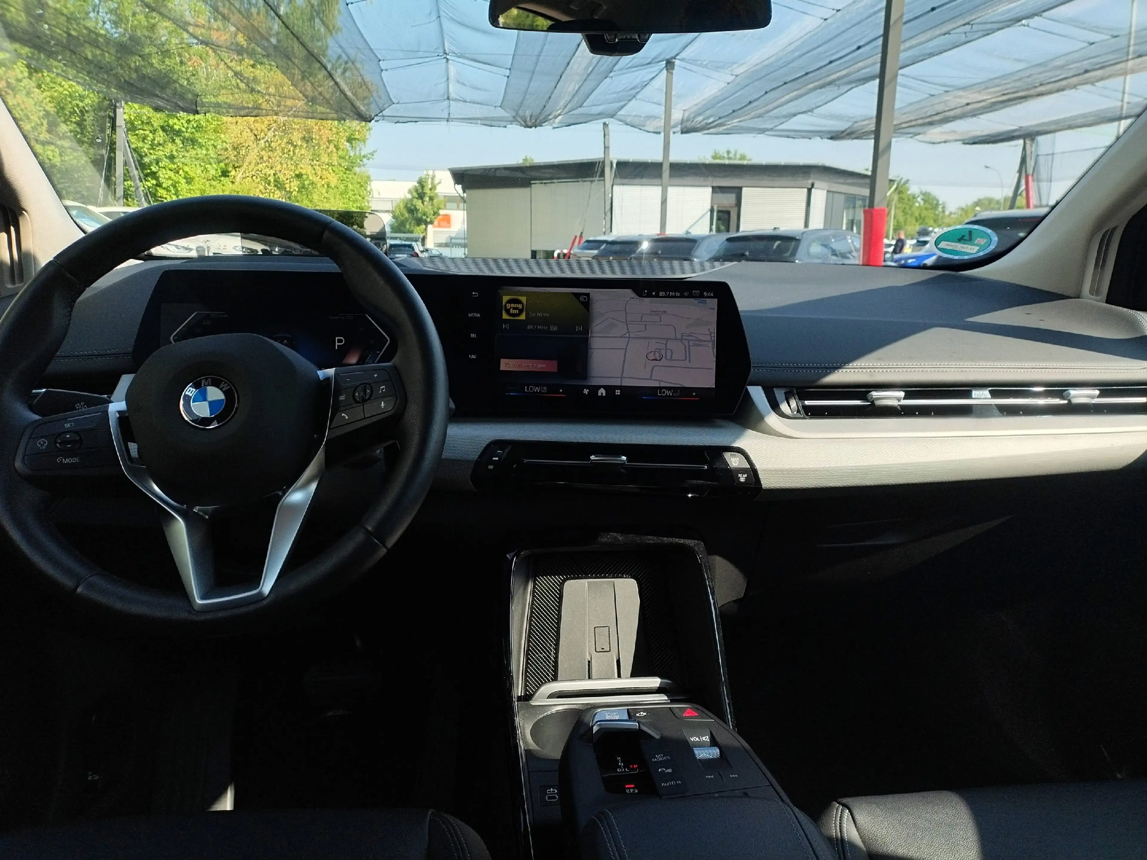BMW 223 d xDrive Active Tourer — photo 11