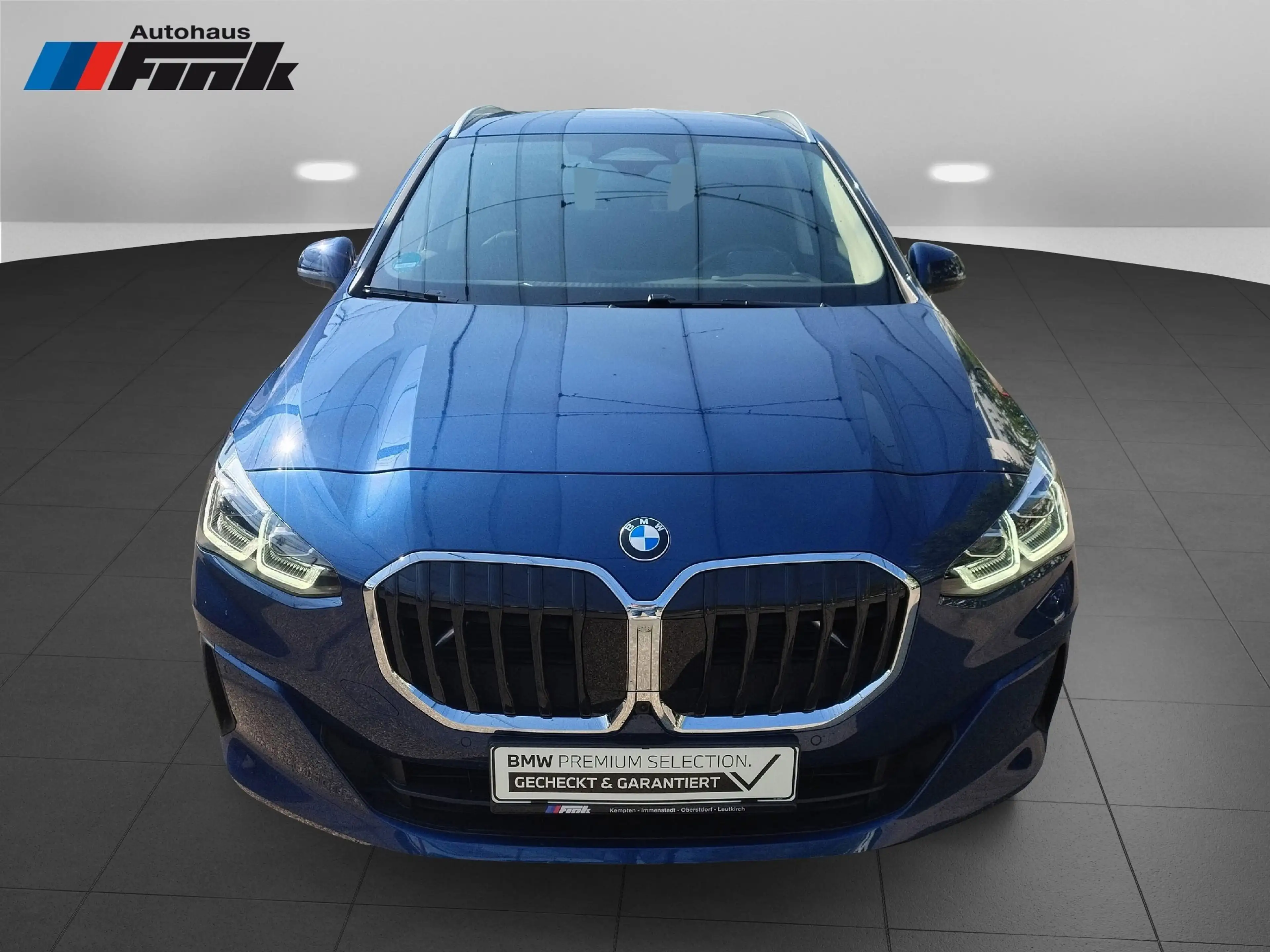 BMW 223 d xDrive Active Tourer — photo 2