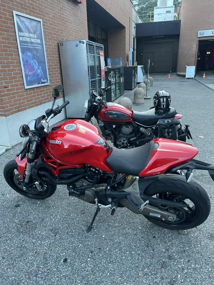 Ducati Monster 821