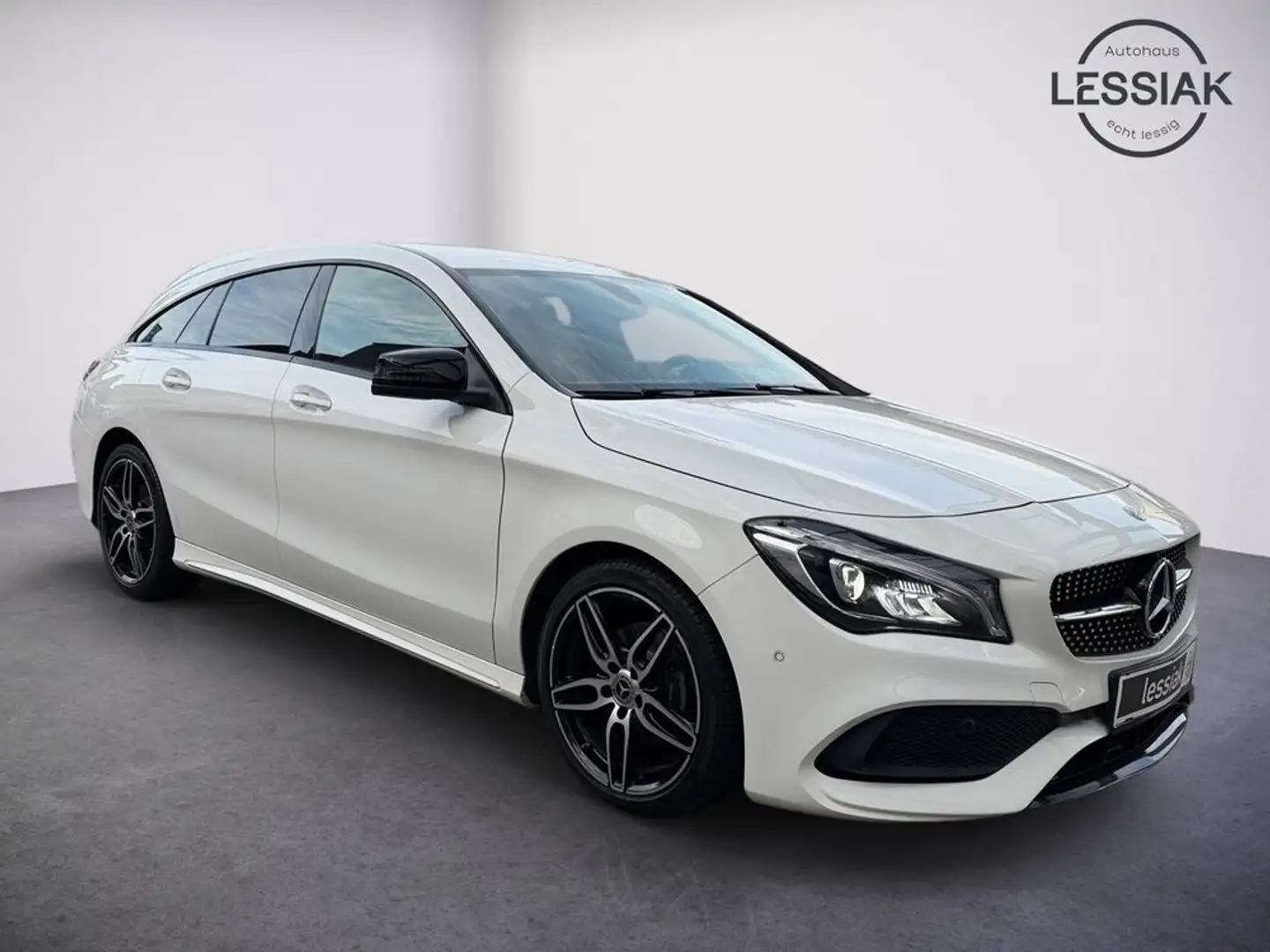 Mercedes-Benz CLA 200 d | AMG | Night | RFK | Navi usw. Weiß - 2